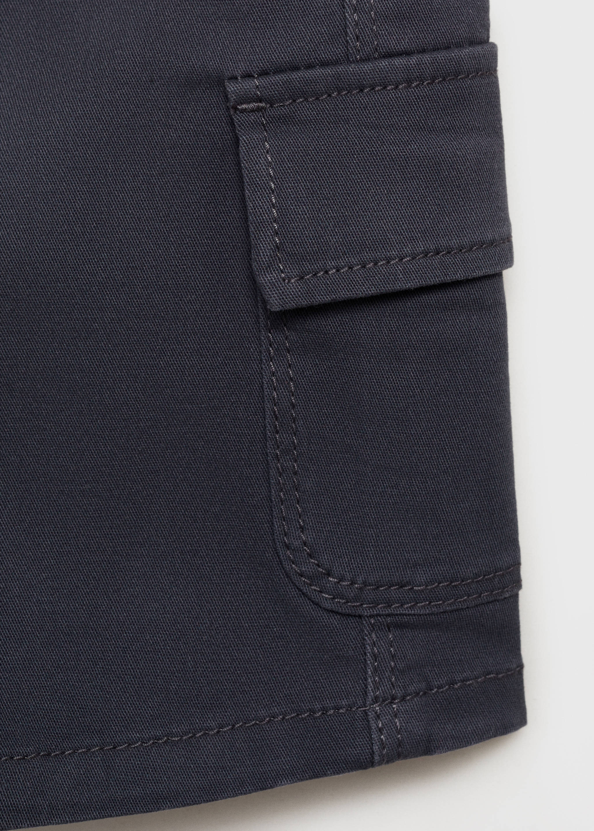 Drawstring cargo Bermuda shorts - Details of the article 0