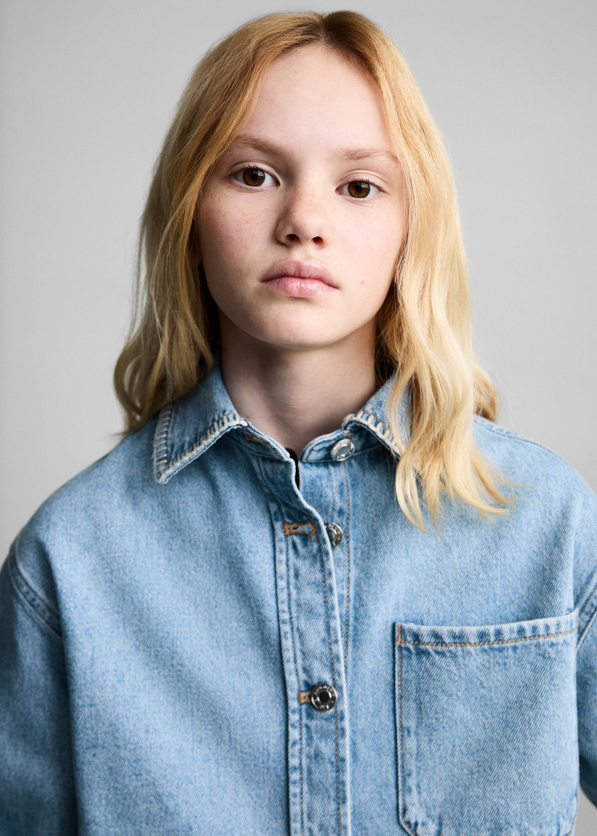 Jeansjacke in Cropped-Länge - Detail des Artikels 1