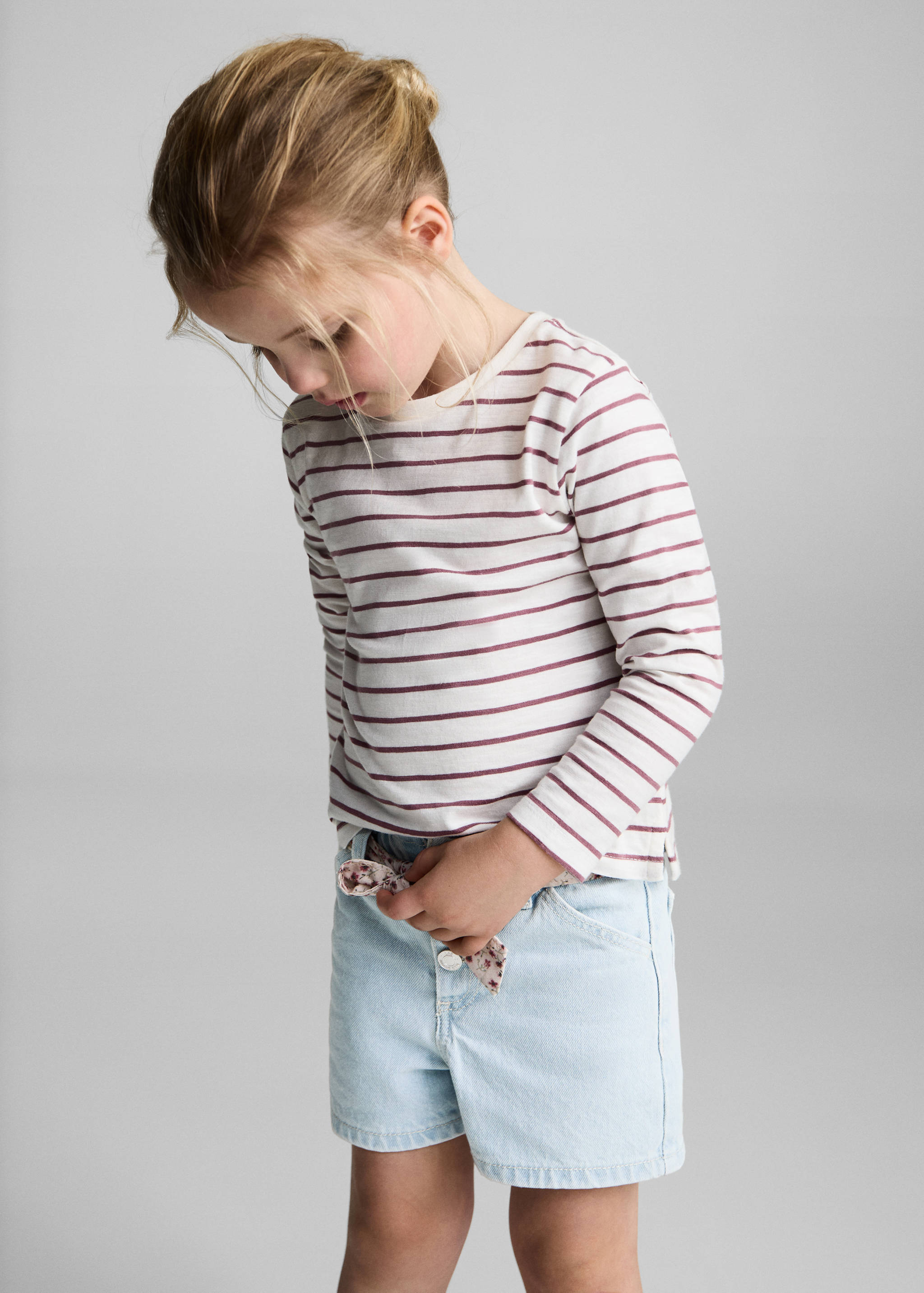 Denim shorts with belt - Details of the article 2