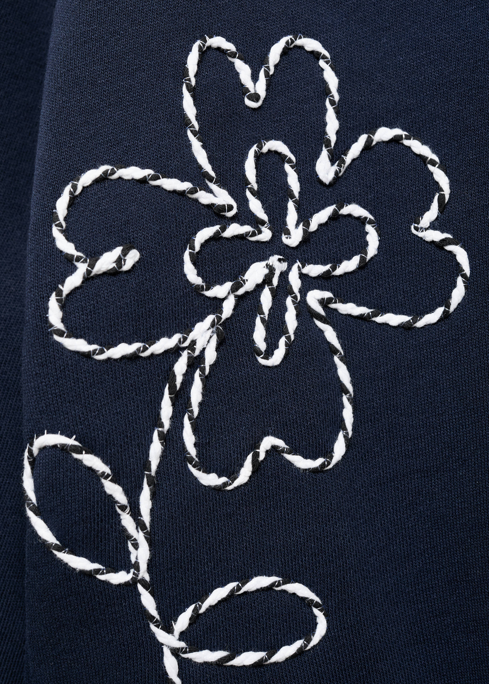 Cotton sweatshirt with embroidered flowers - Details of the article 8