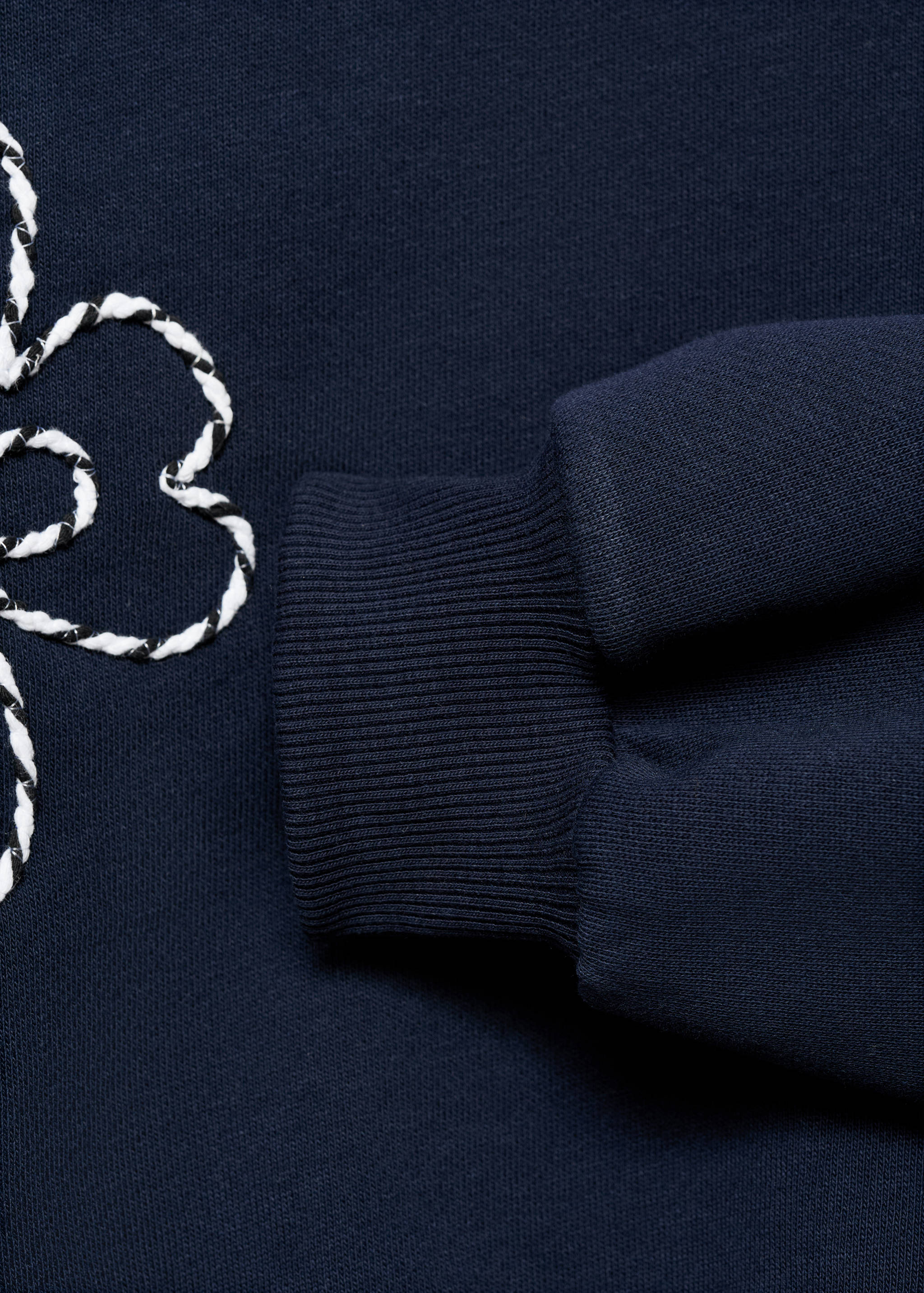 Cotton sweatshirt with embroidered flowers - Details of the article 0