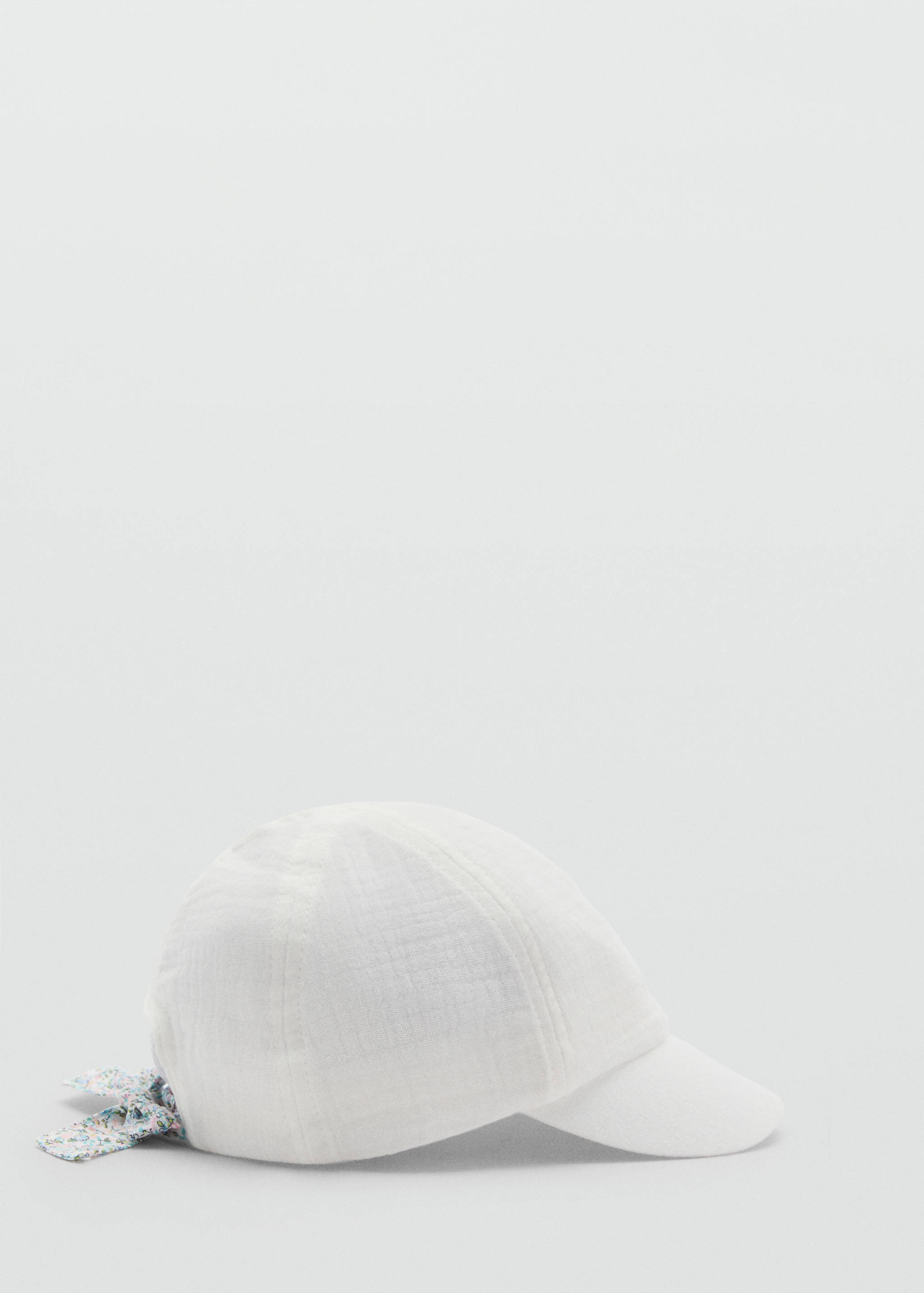 Cheesecloth cap with bow detail - Article without model