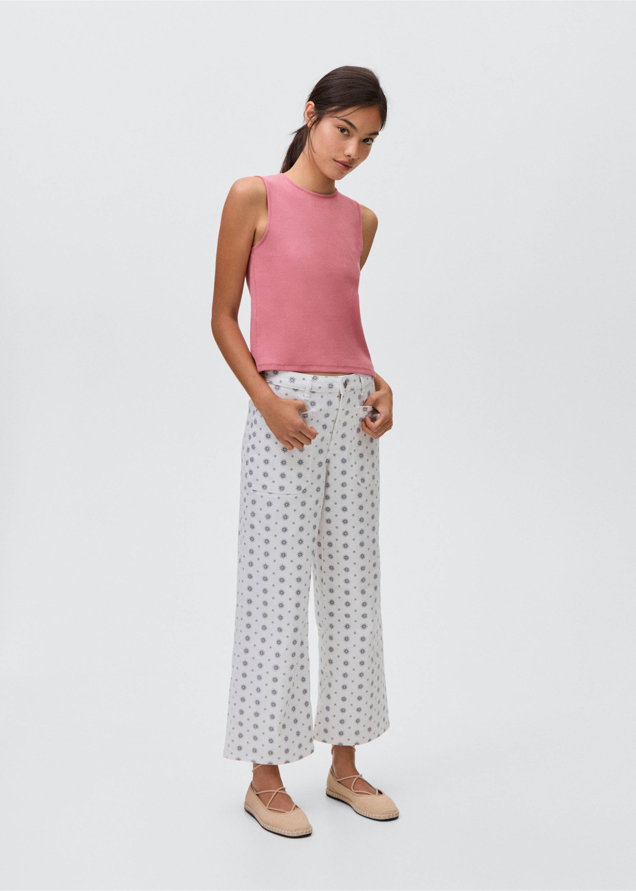 Top espalda entrelazada - Plano general, Rosa pastel. Ref: 87036343-00.