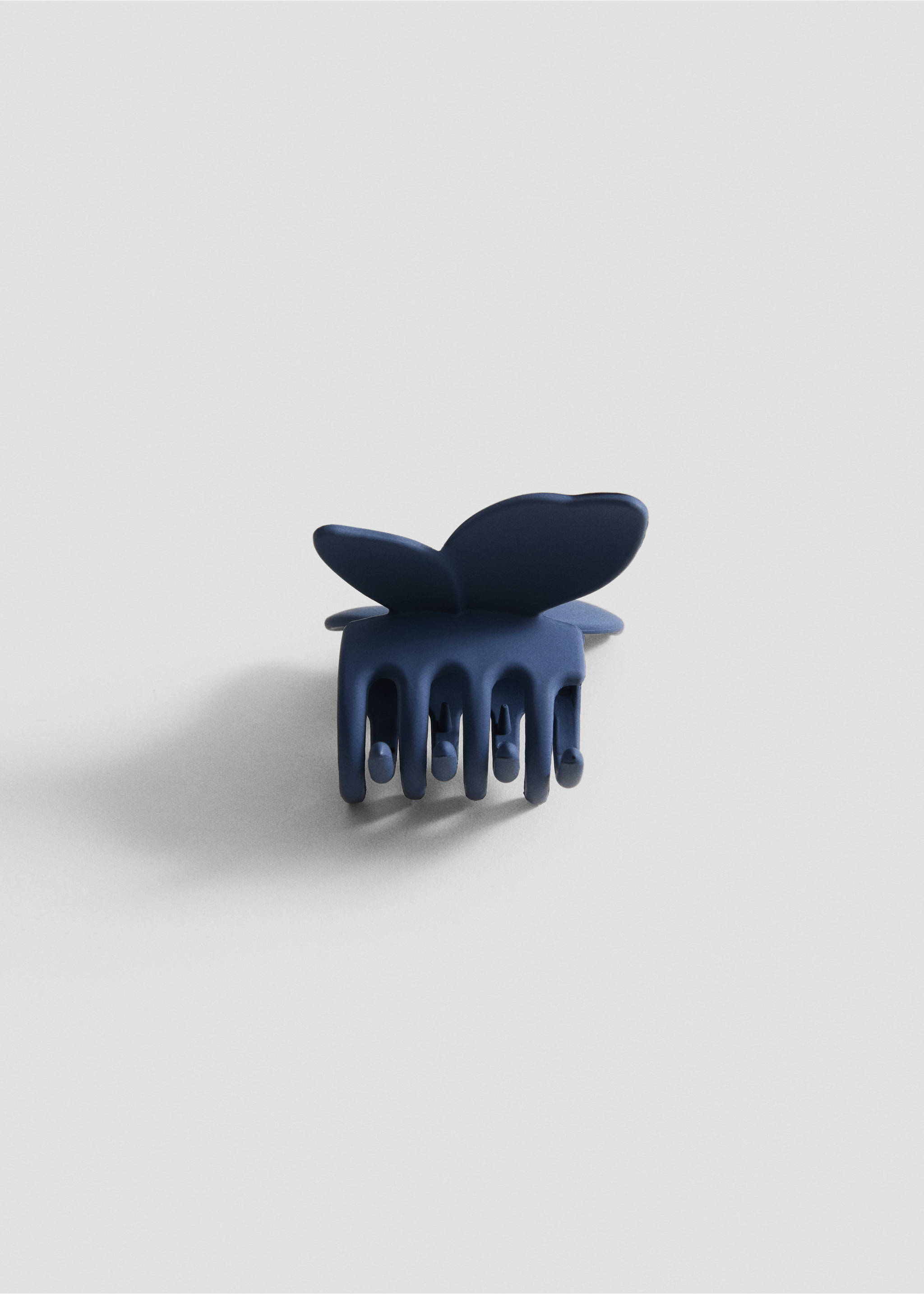 Butterfly hair clip - Article without model, Navy. Ref: 87036366-00.