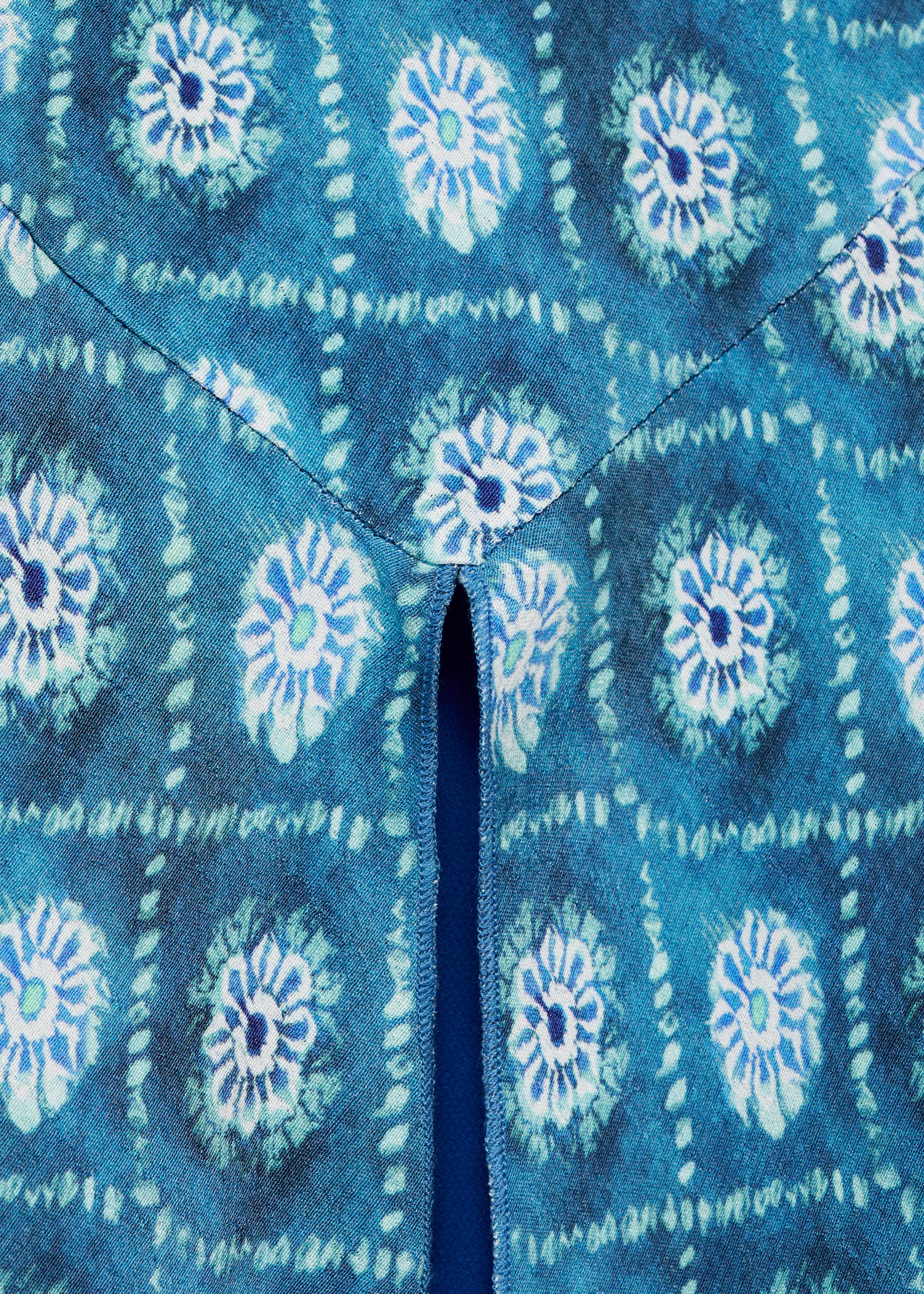 Halter-neck printed dress - Details of the article 0