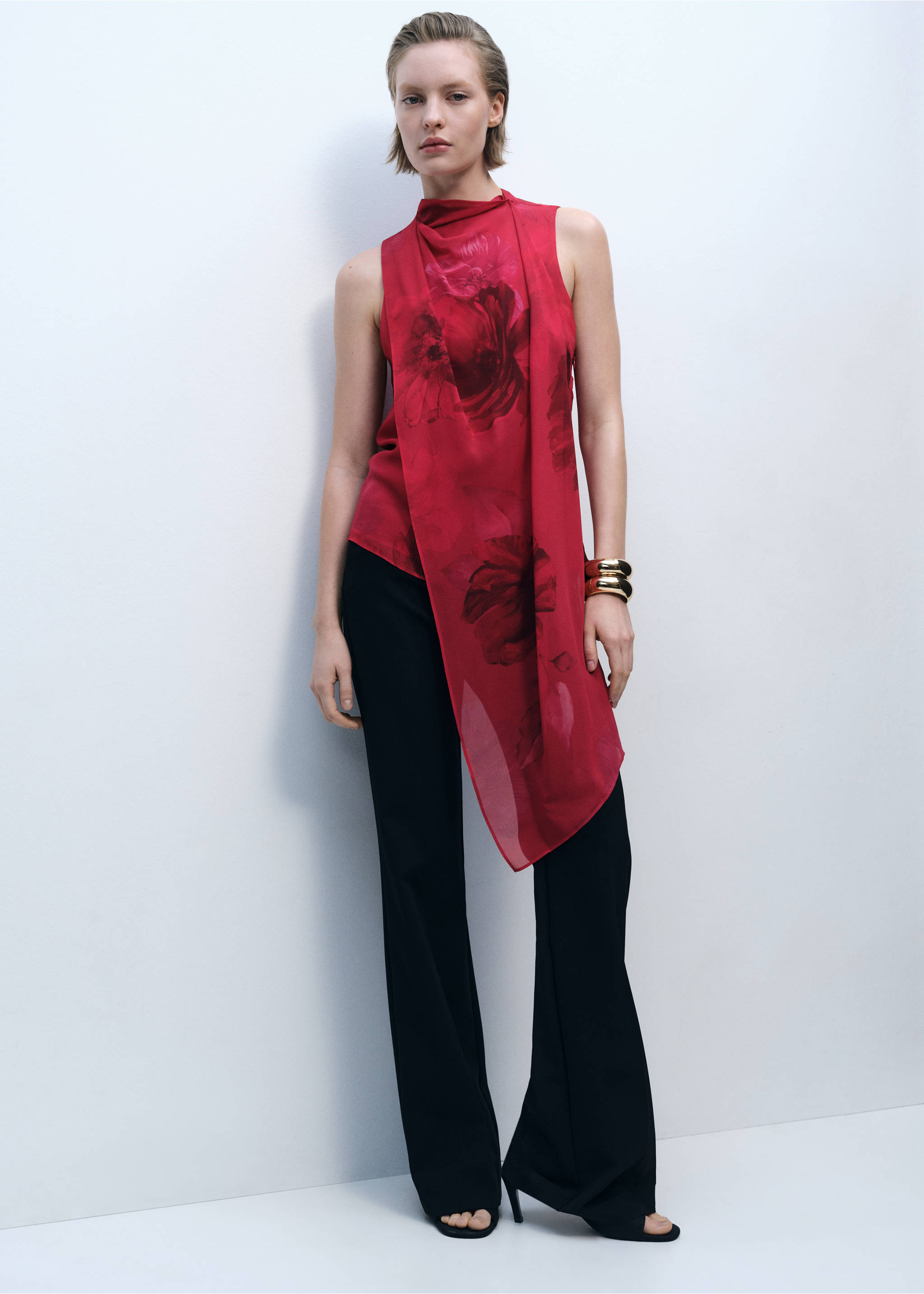 Floral blouse with scarf - General plane, Red. Ref: 87036373-00.