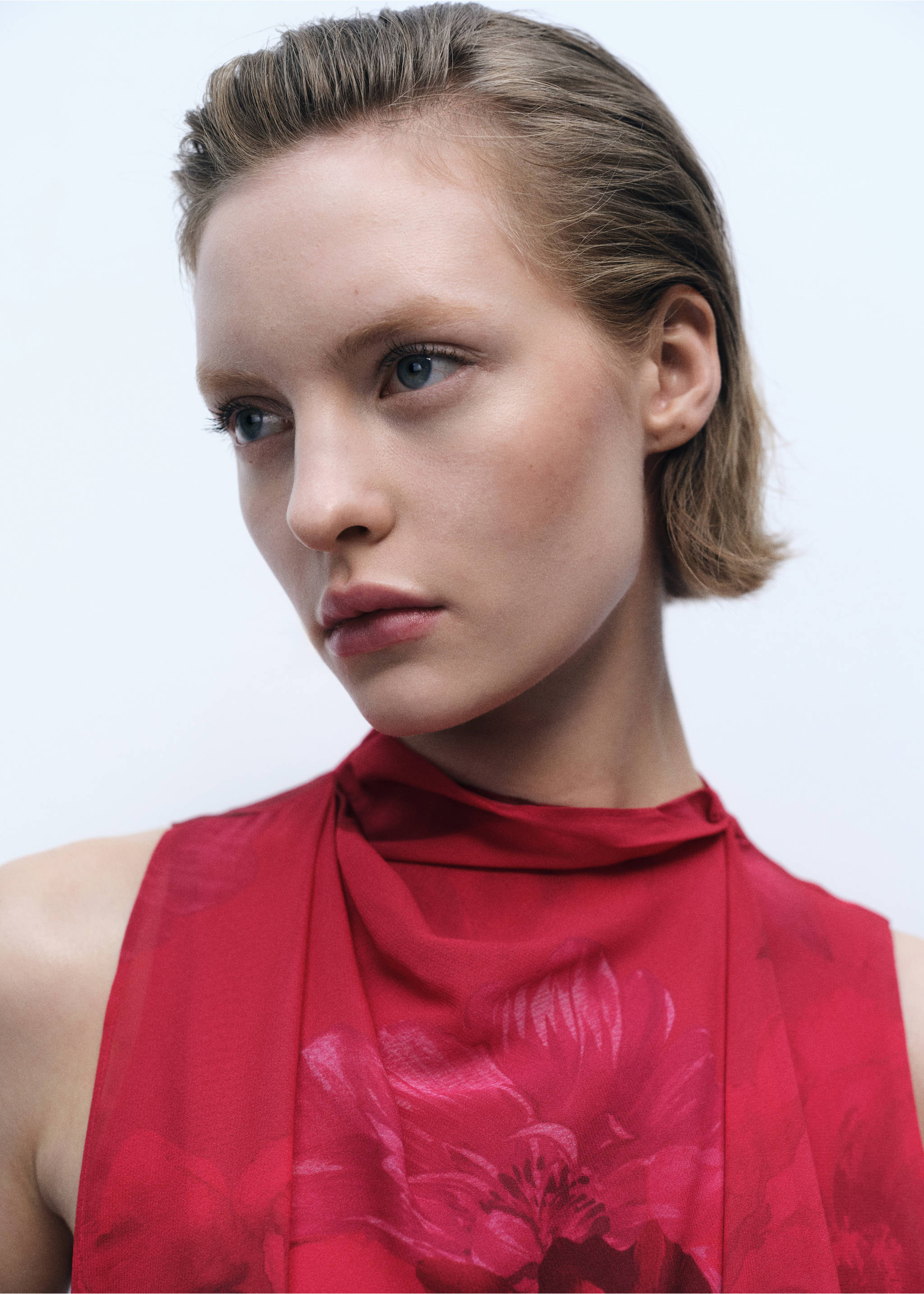 Floral blouse with scarf - Details of the article 1, Red. Ref: 87036373-00.