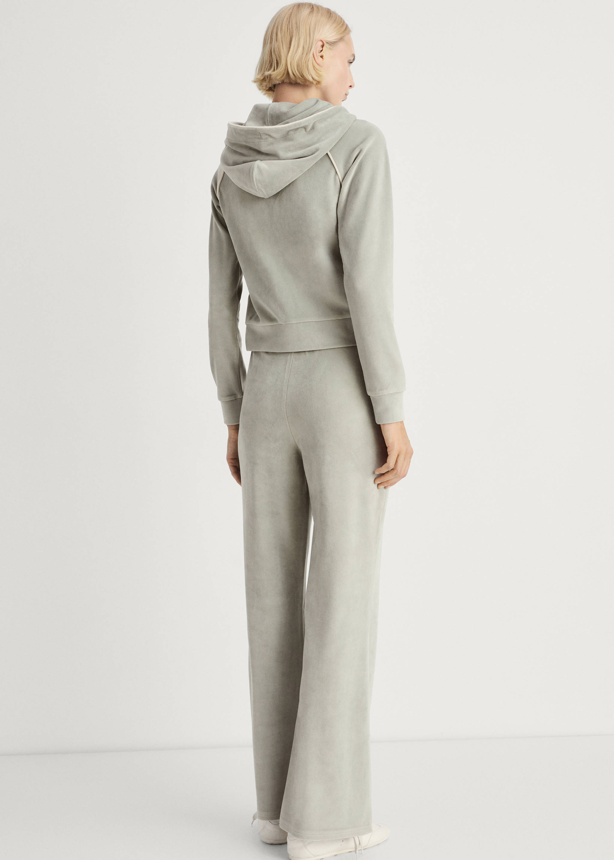 Soft-touch velour trousers - Reverse of the article