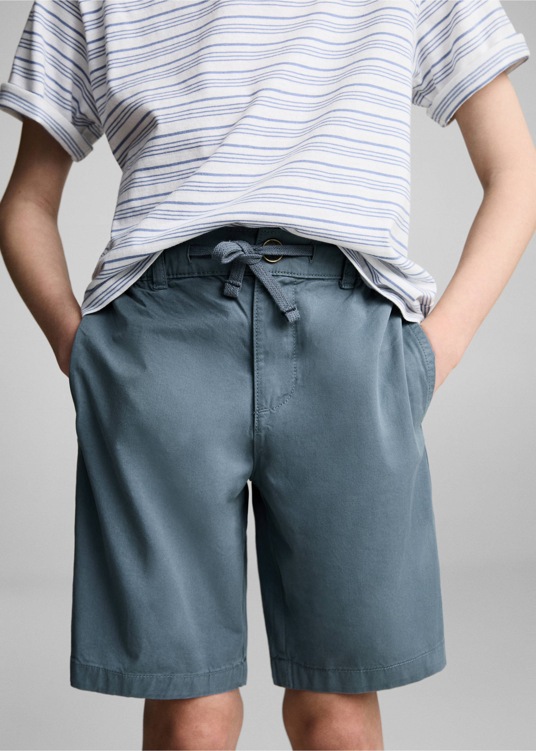 Elastic waist Bermuda shorts - Details of the article 6, Blue. Ref: 87036713-00.