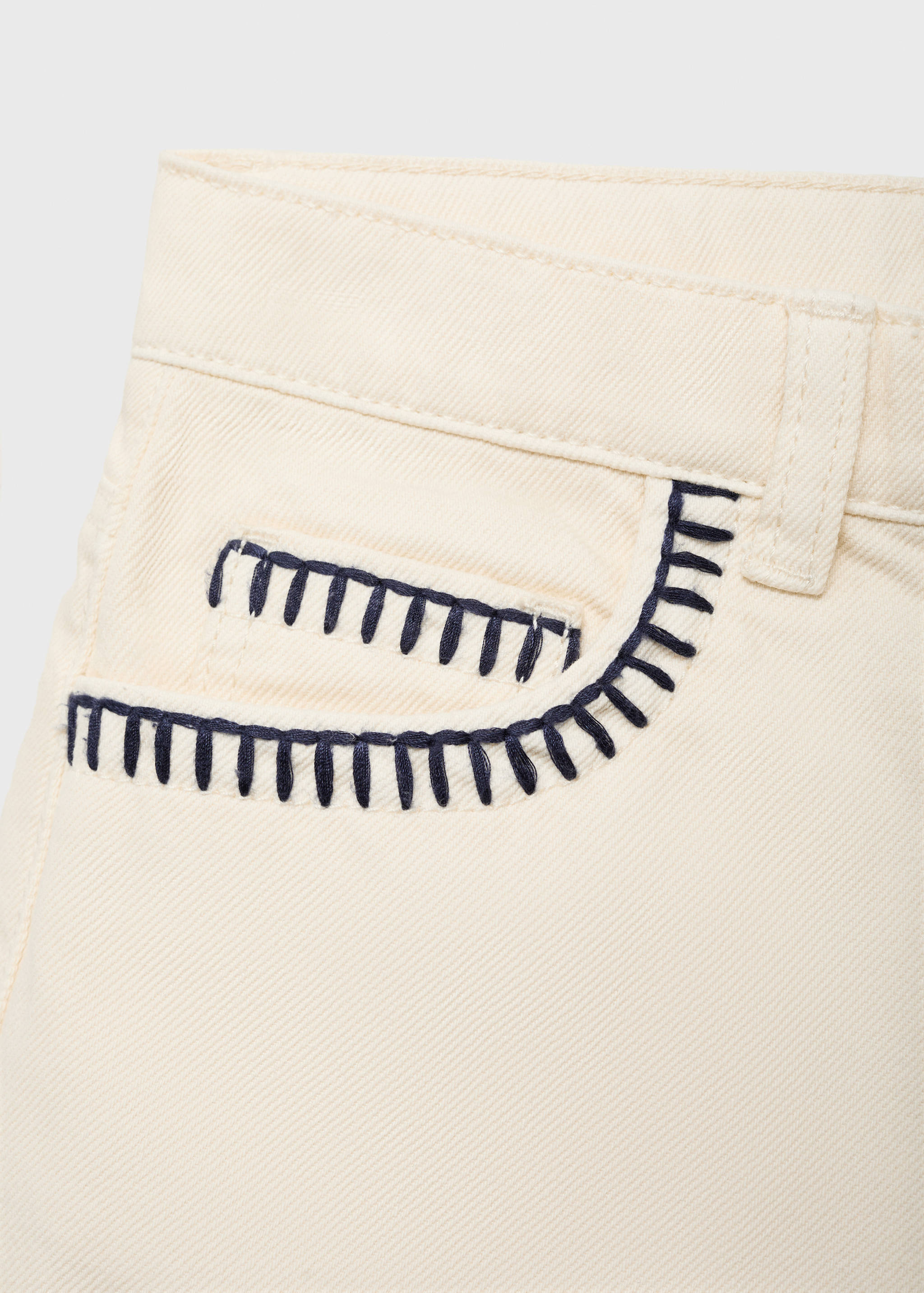 Shorts detalle bordado - Detalle del artículo 8