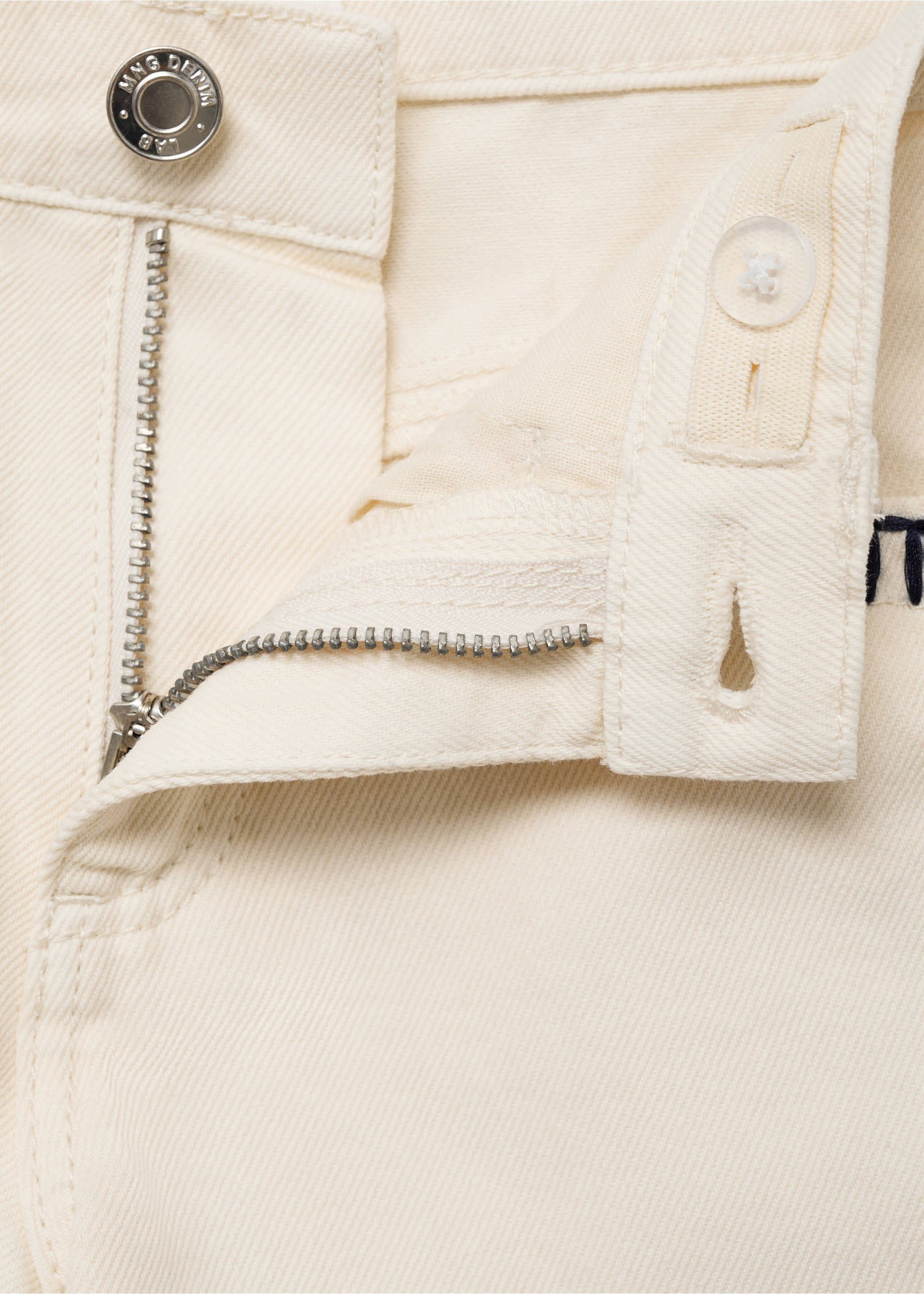 Shorts detalle bordado - Detalle del artículo 0, Crudo. Ref: 87036716-00.