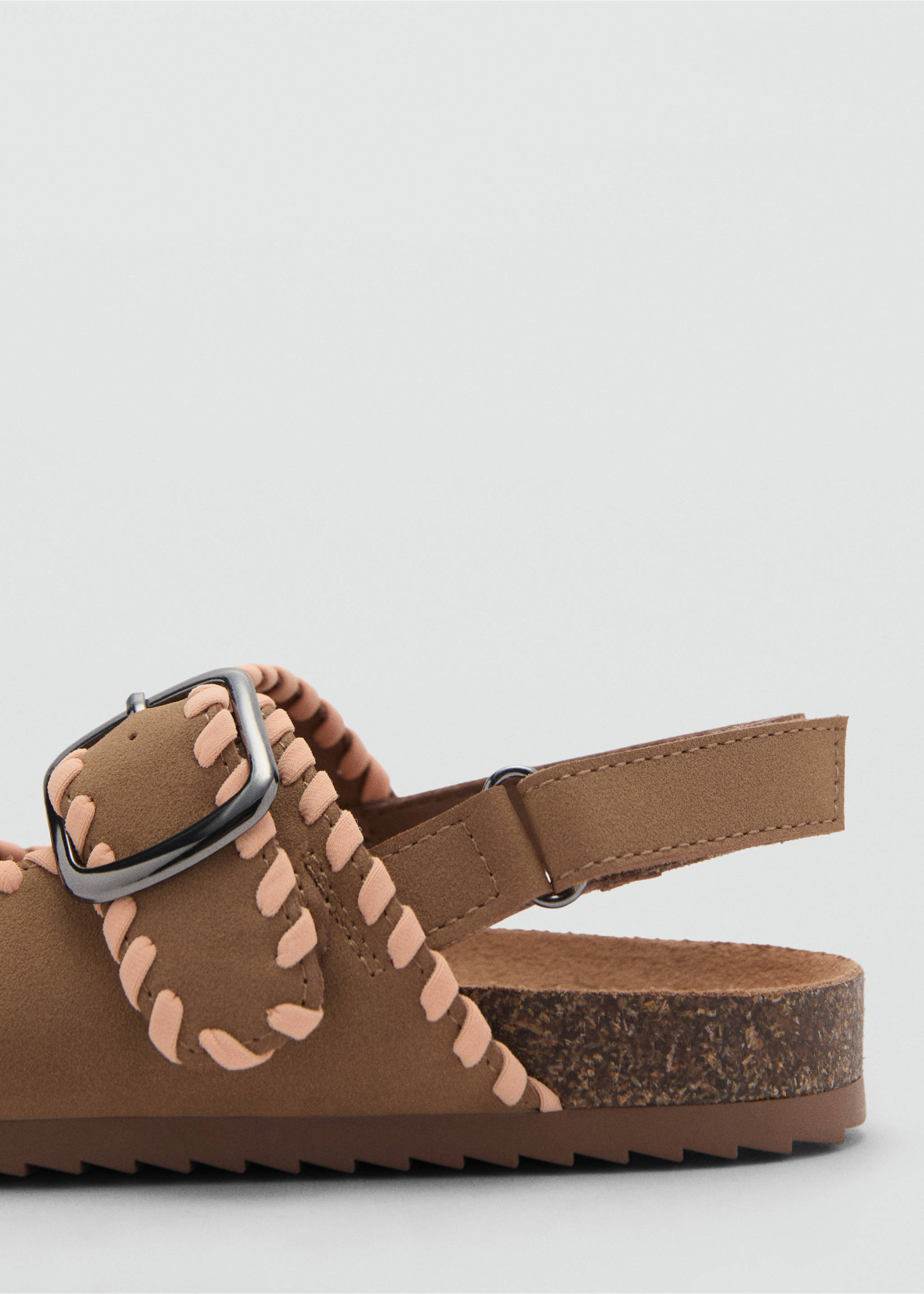Sandalen met gespen - Detail van het artikel 1, Middenbruin. Ref: 87036720-00.
