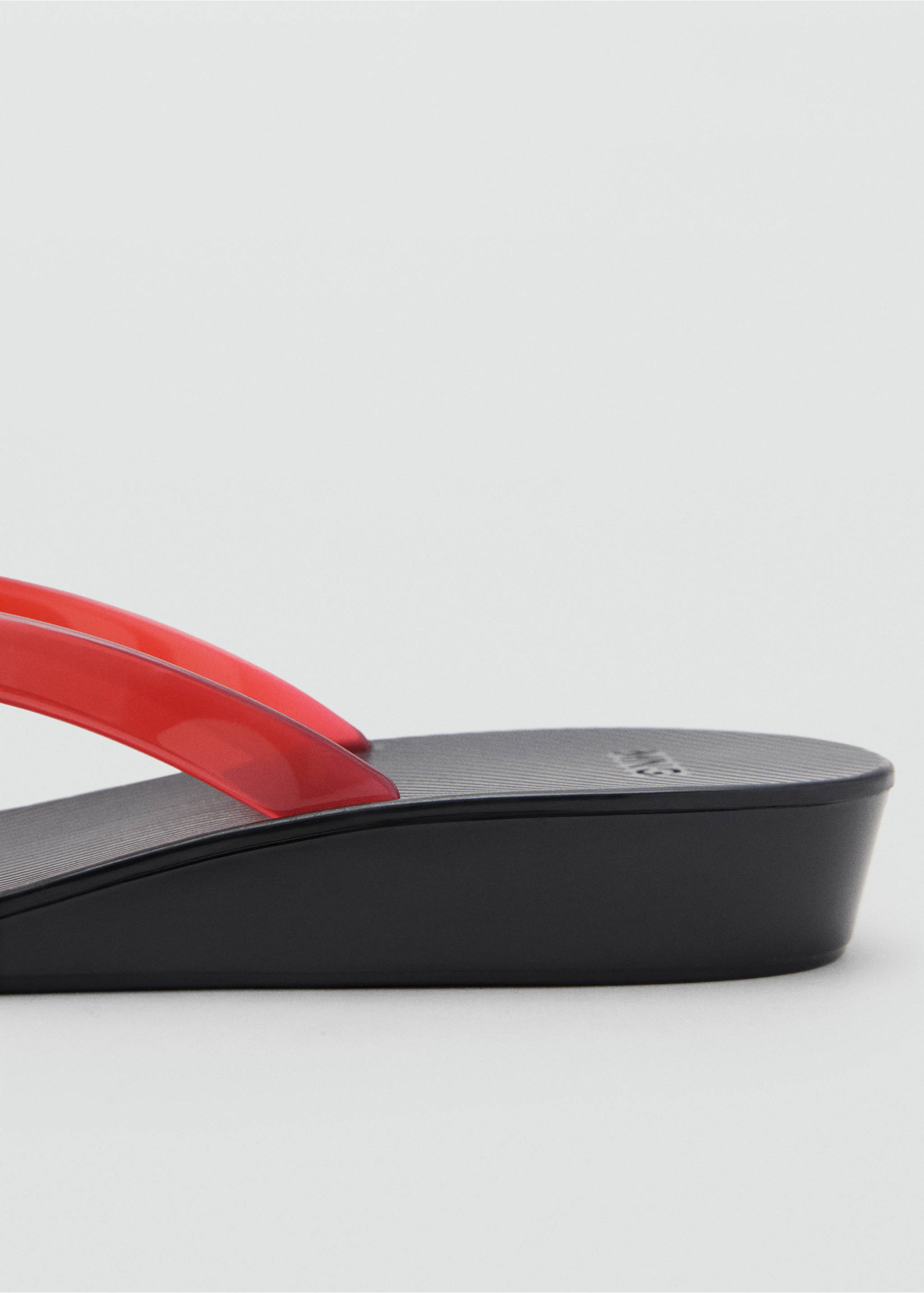 Sandales brides ouvertes à l’arrière - Détail de l'article 2, Noir. Ref: 87037163-00.