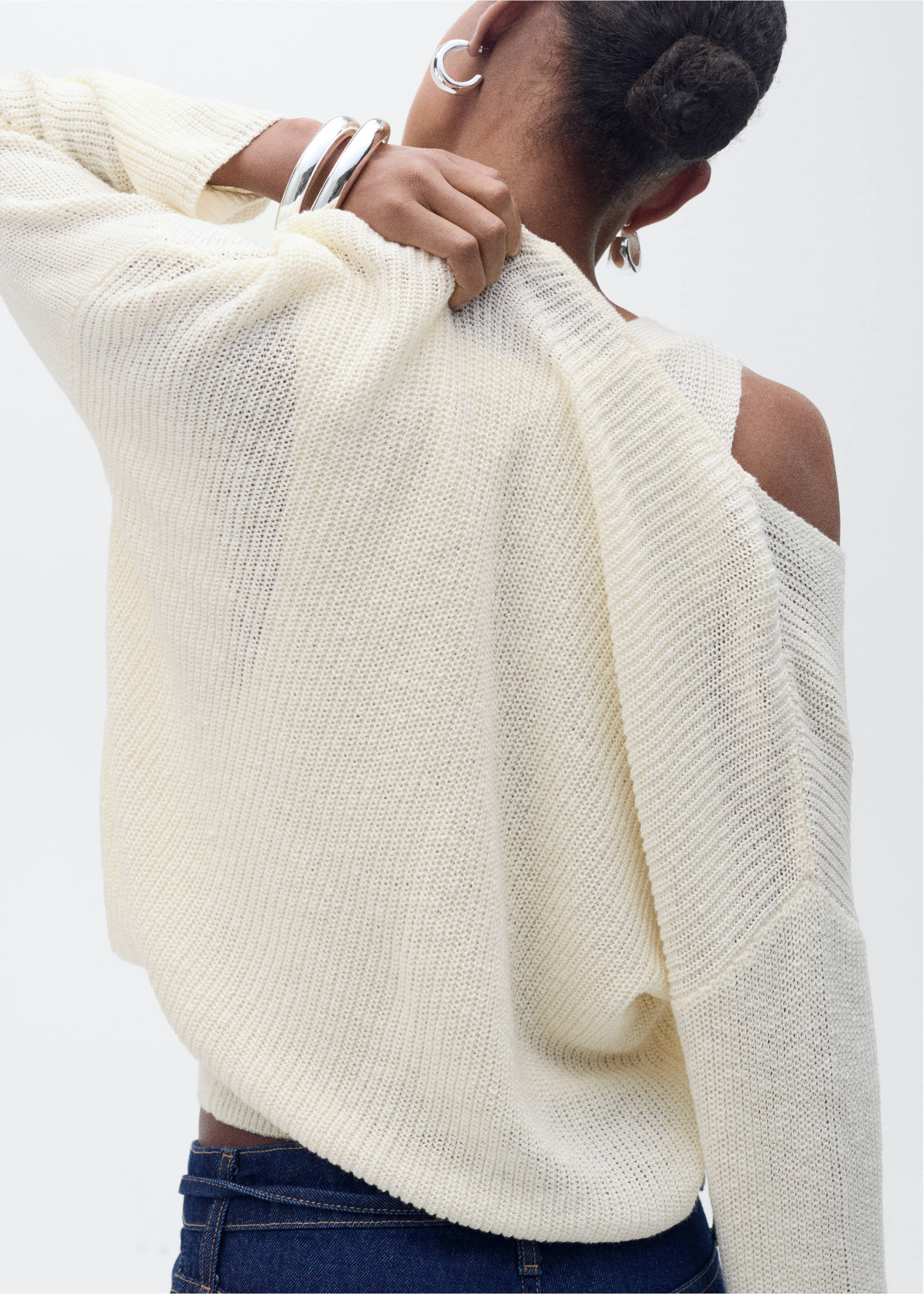 V-neck knit sweater - Details of the article 1, Ecru. Ref: 87037165-00.