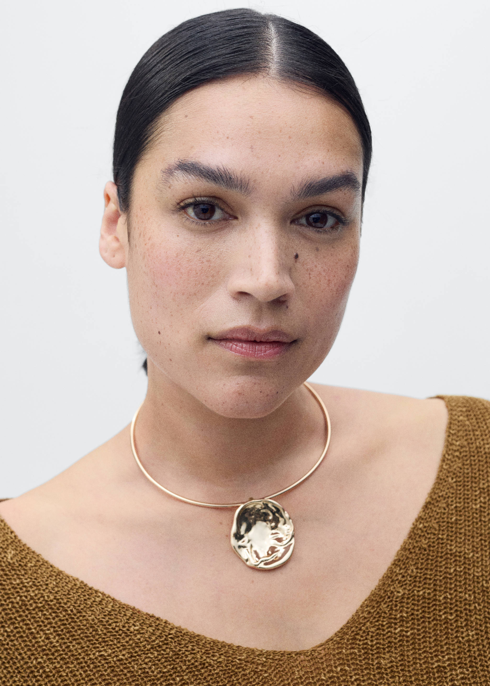 V-neck knit sweater - Details of the article 4