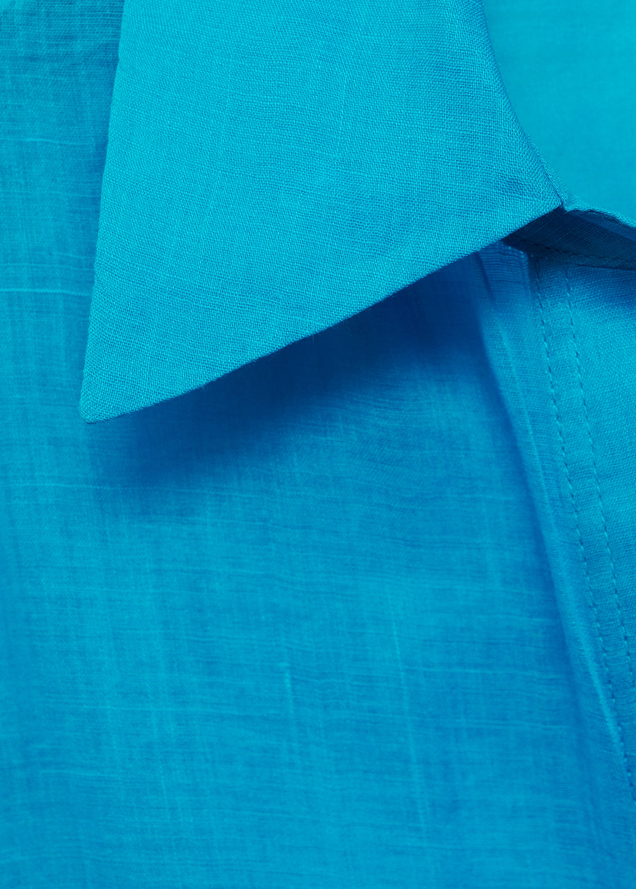 Ramie shirt with hidden buttons - Details of the article 8