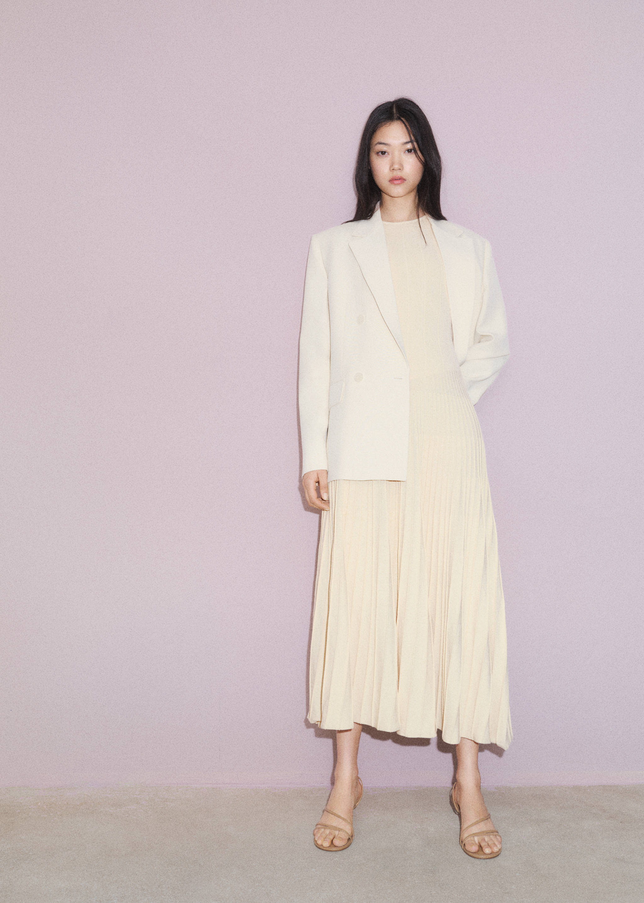 Pleated knitted dress - Details of the article 7