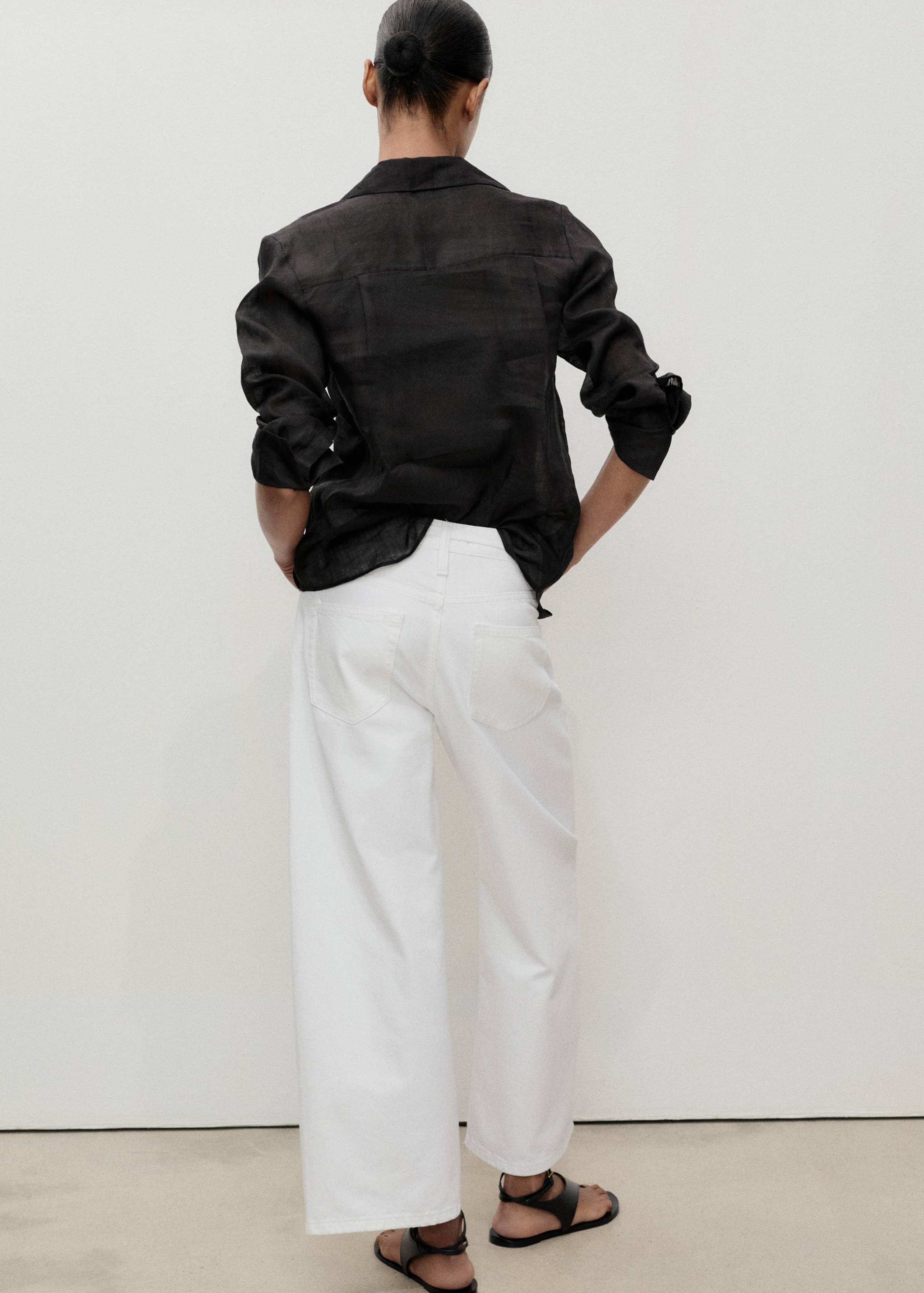 Balloon jeans with belt - Reverse of the article