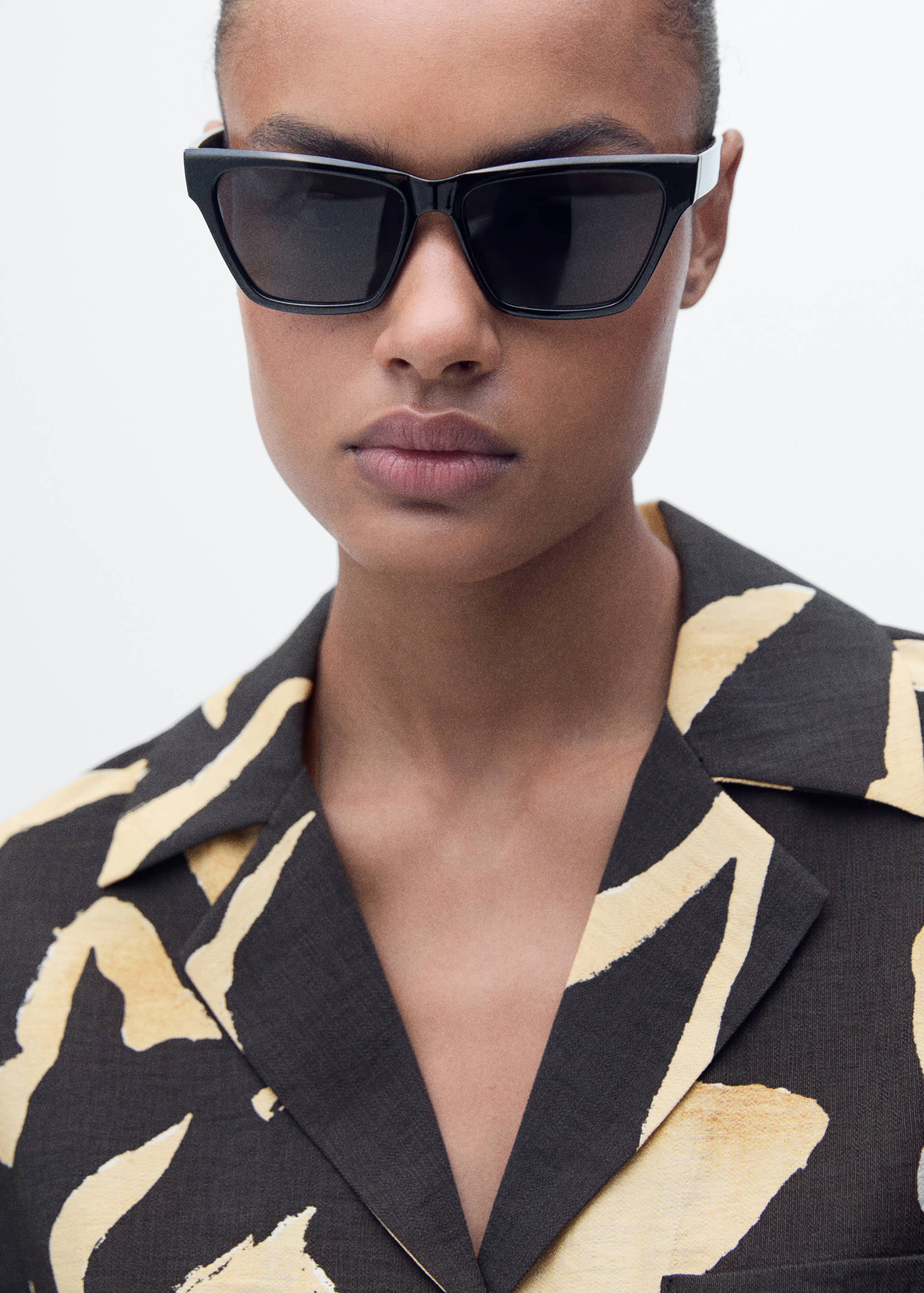 Camisa de manga curta estampada - Pormenor do artigo 1