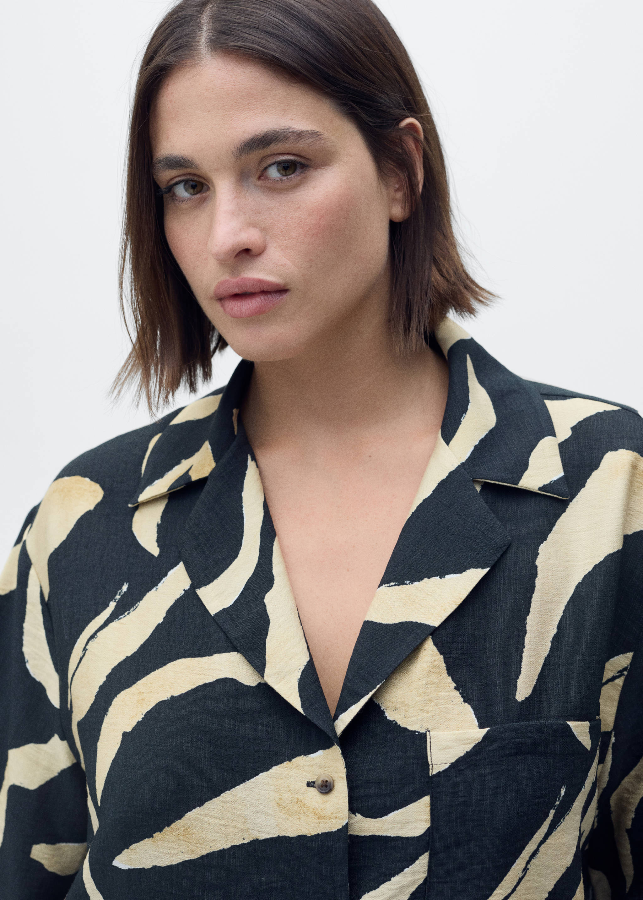 Camisa de manga curta estampada - Pormenor do artigo 4