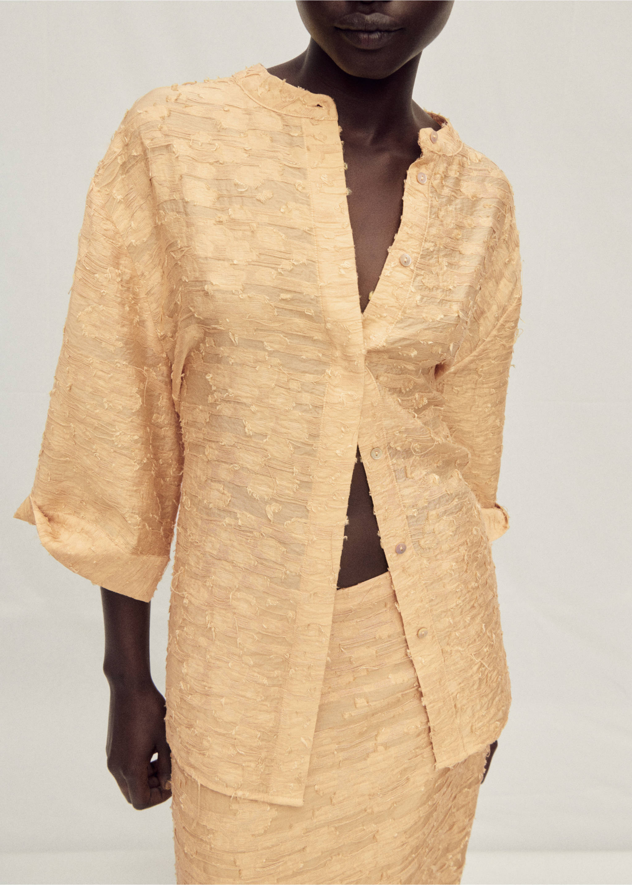 Textured oversize shirt - Medium plane, Ochre. Ref: 87037178-00.