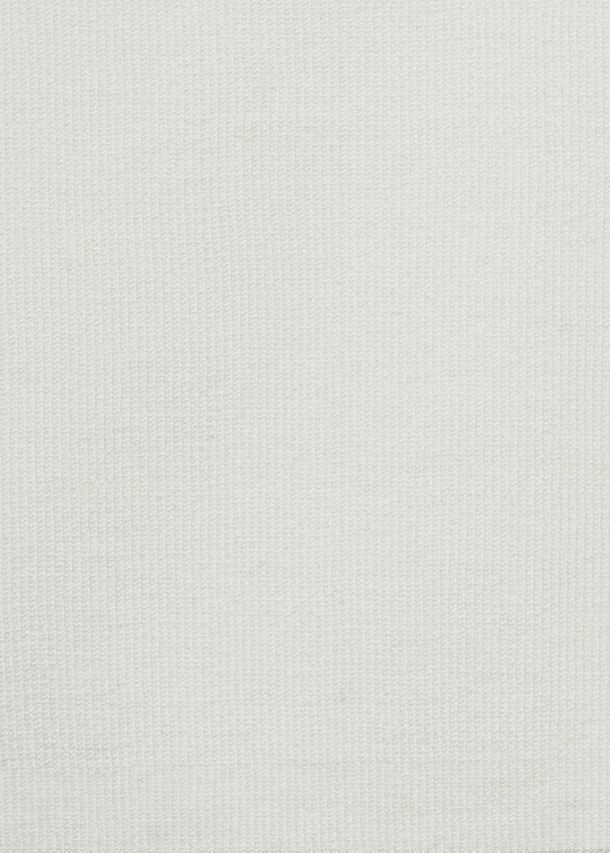 Fine-knit top with low neckline - Details of the article 0