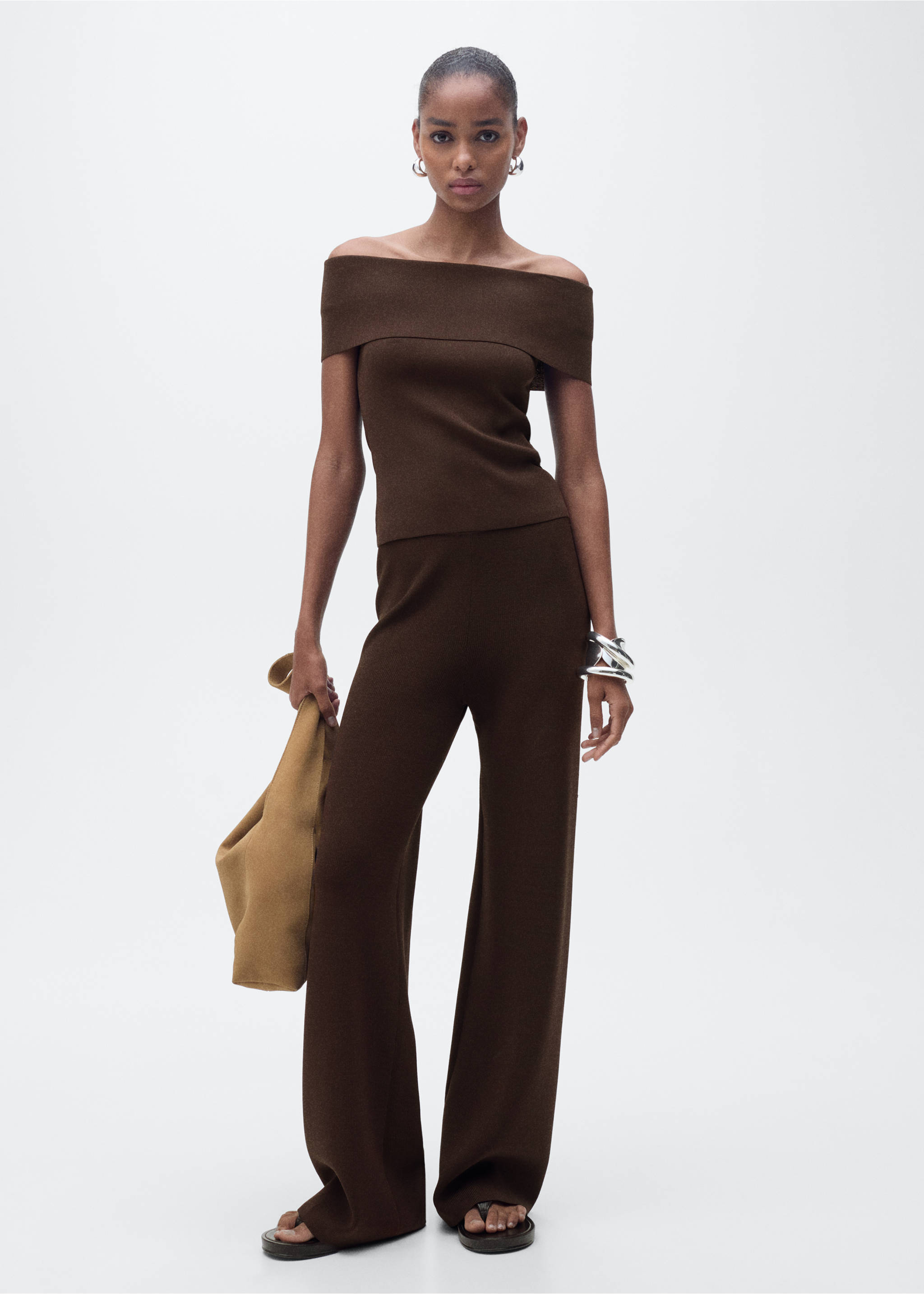 Off-the-shoulder knitted top - General plane, Chocolate. Ref: 87037185-00.
