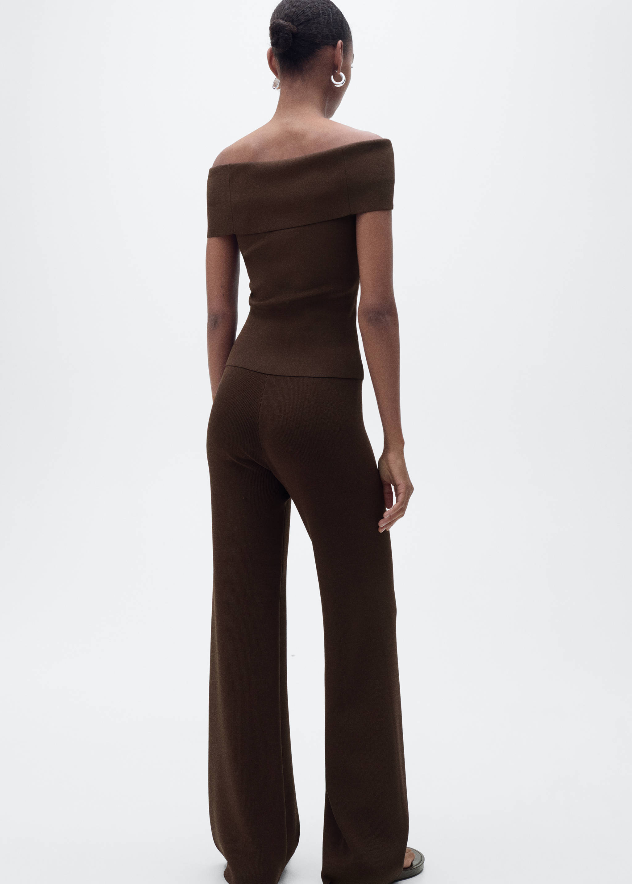 Off-the-shoulder knitted top - Reverse of the article