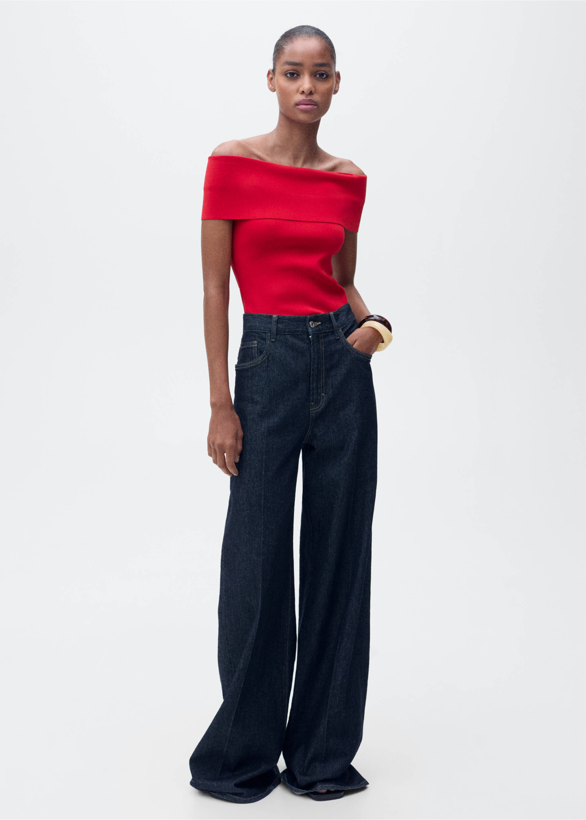 Off-the-shoulder knitted top - General plane, Red. Ref: 87037185-00.