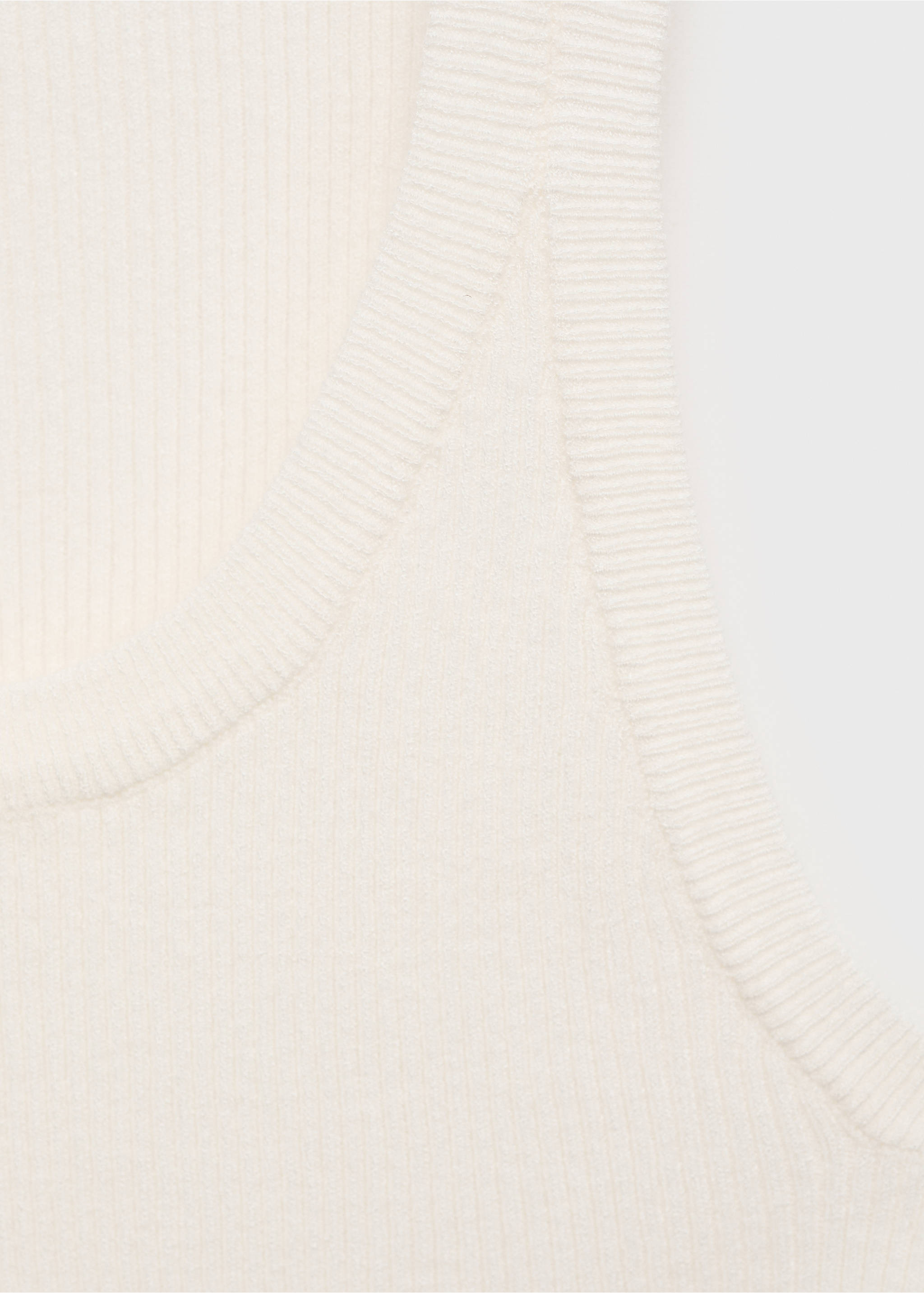 Geribde gebreide top - Detail van het artikel 8, Ecru. Ref: 87037186-00.