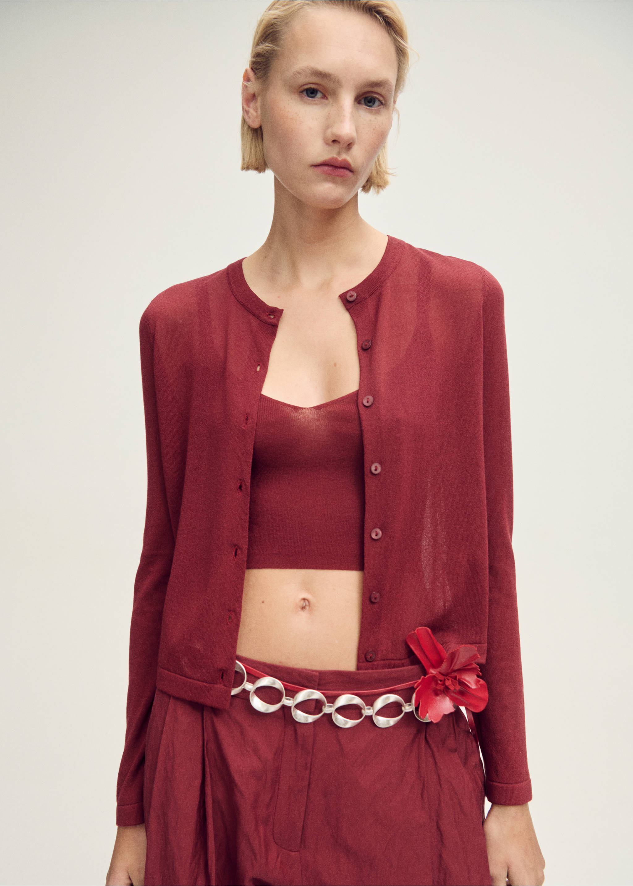 Fine-knit straight-fit cardigan - Medium plane, Burgundy. Ref: 87037190-00.