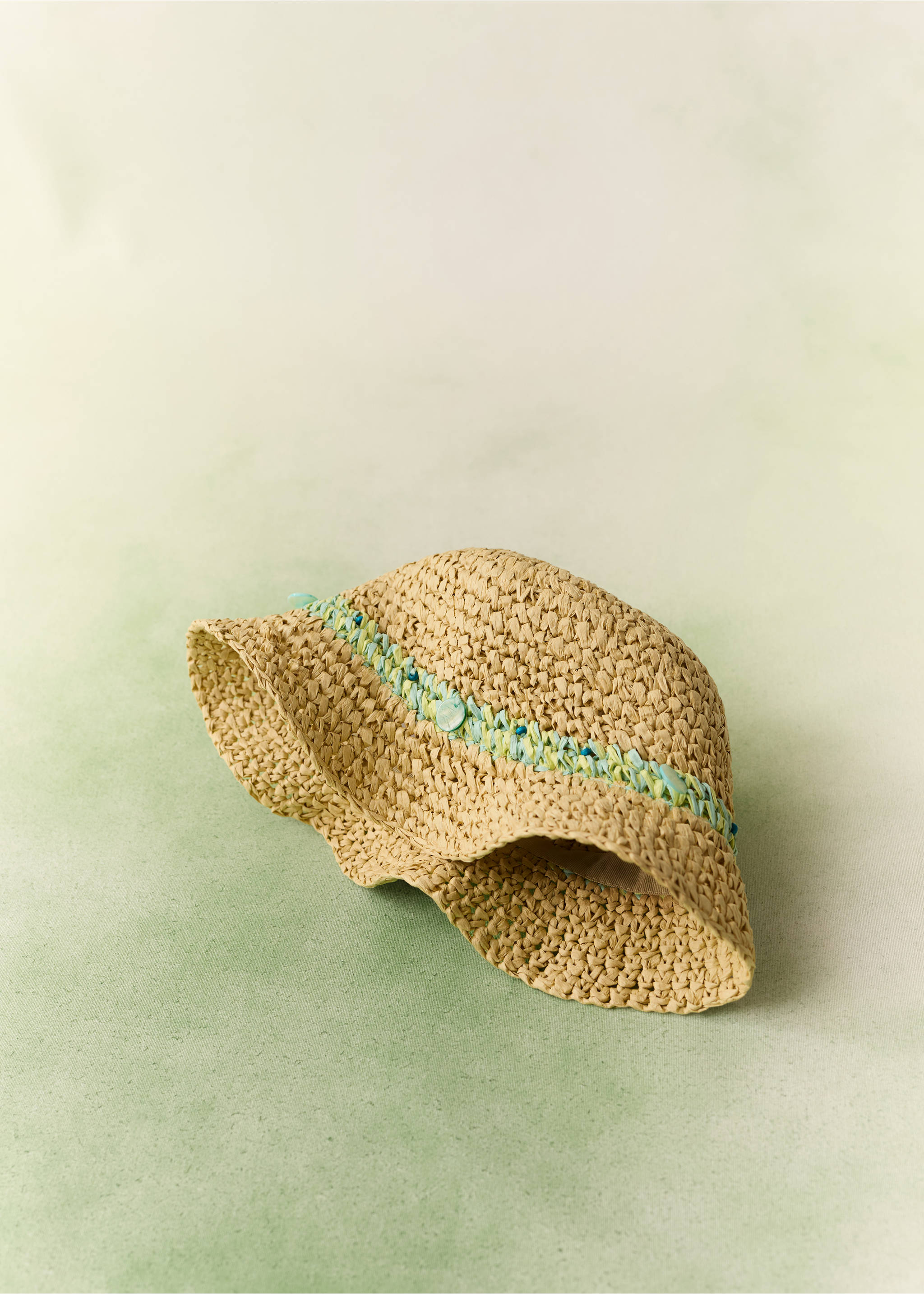 Raffia hoed met kralen - Detail van het artikel 5, Zand. Ref: 87037675-00.