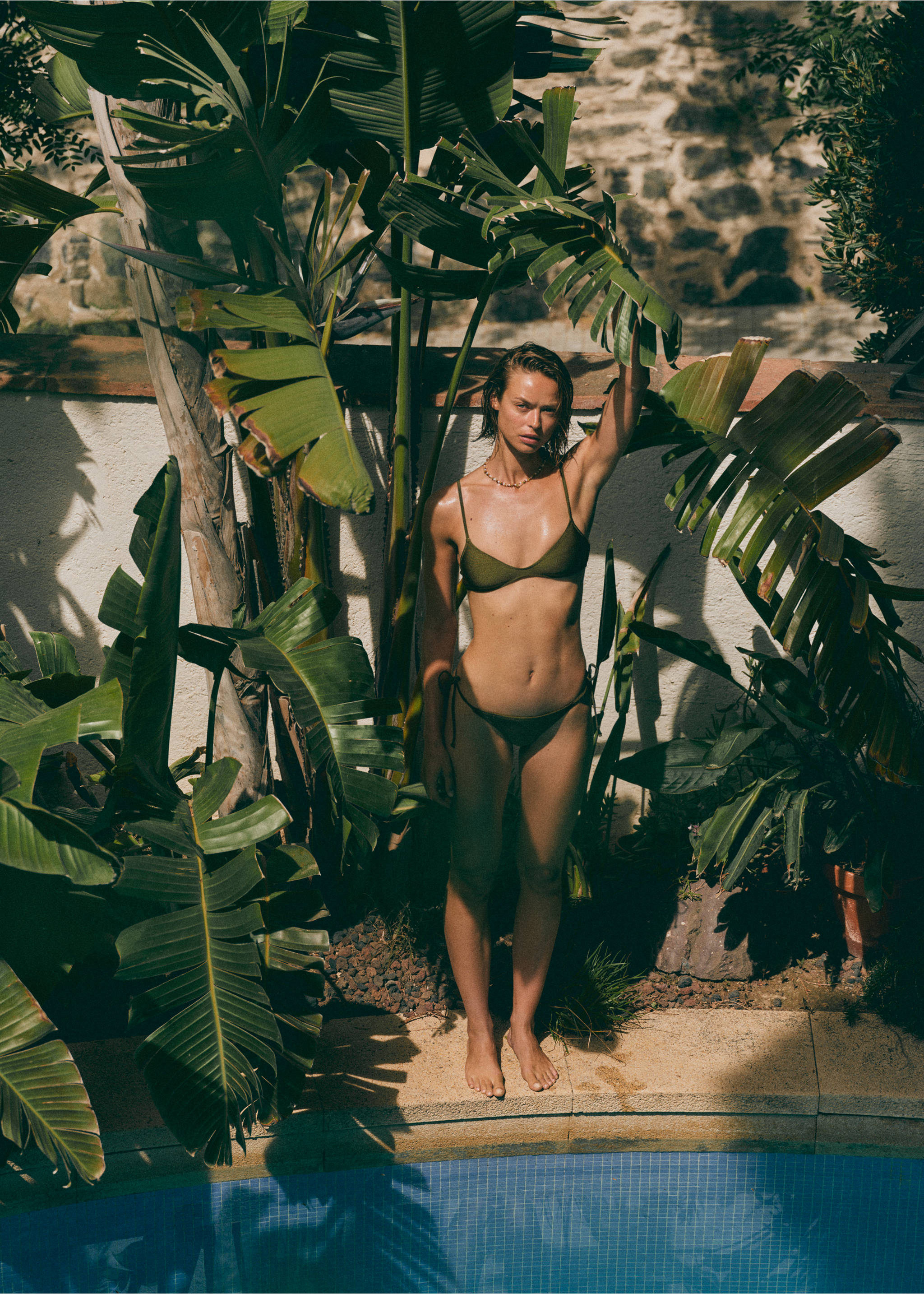 Cuequinhas de biquíni com acabamento acetinado - Plano geral, Caqui. Ref: 87037685-00.