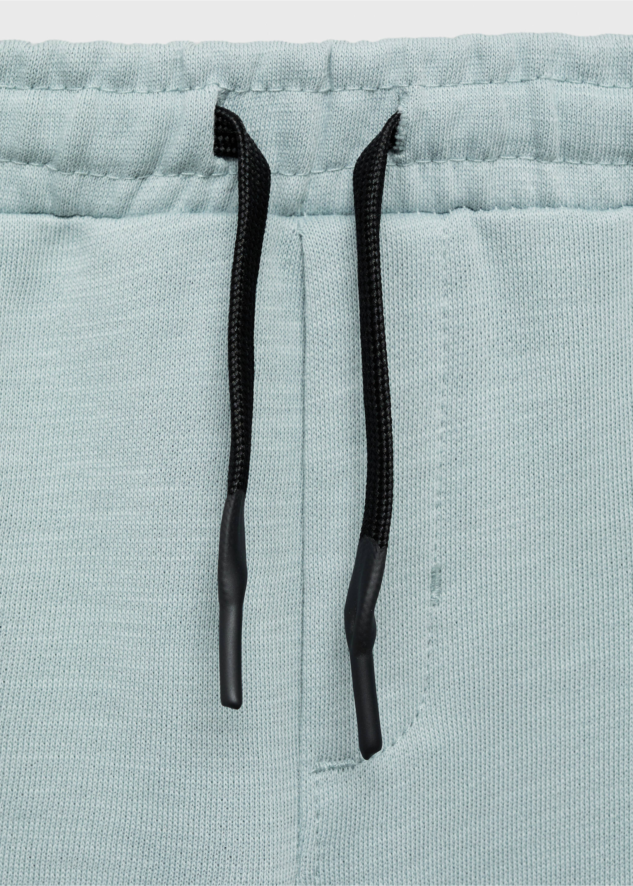 Contrast pockets Bermuda shorts - Details of the article 8, Light/Pastel Grey. Ref: 87037705-00.