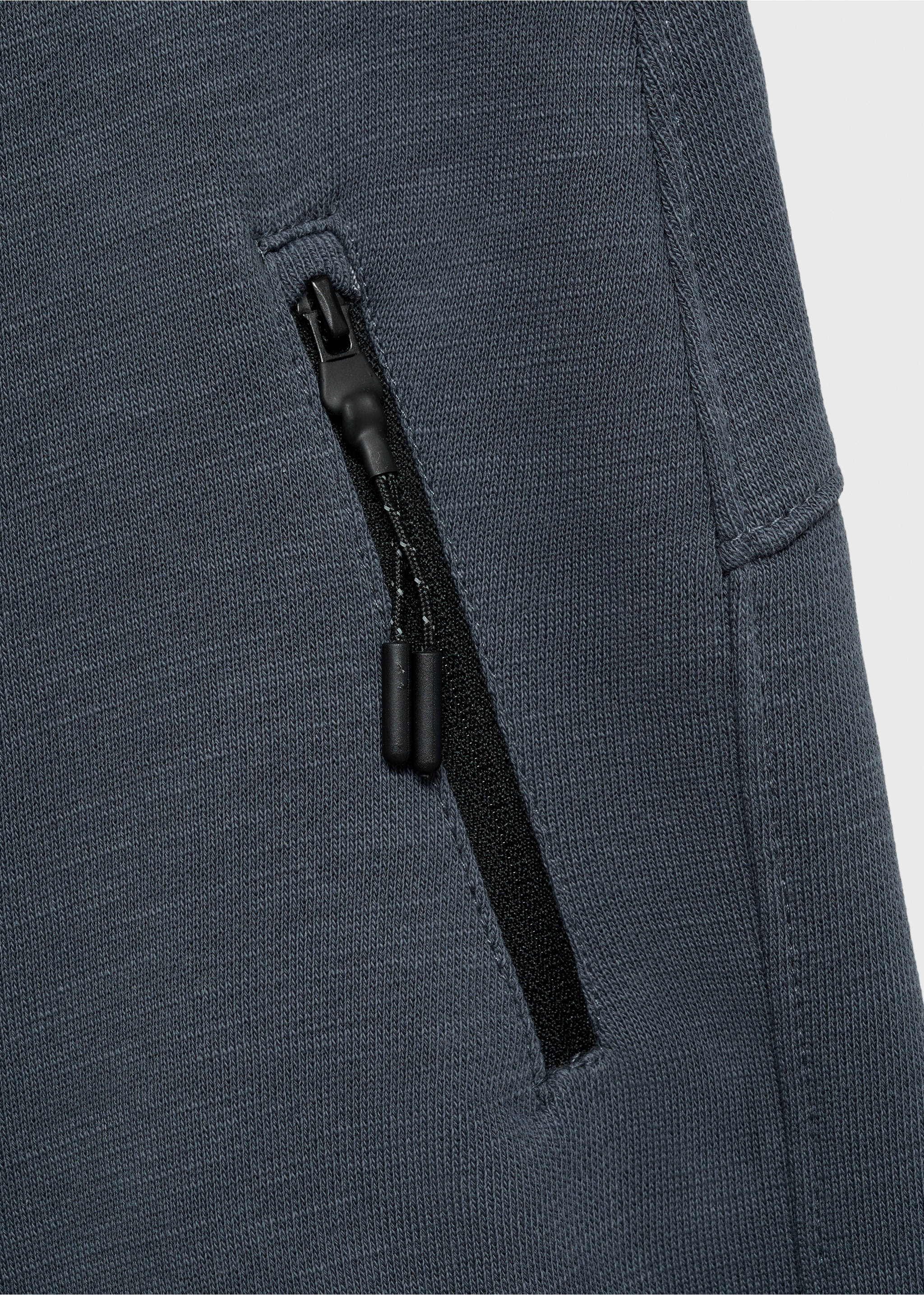 Contrast pockets Bermuda shorts - Details of the article 0, Dark Grey. Ref: 87037705-00.