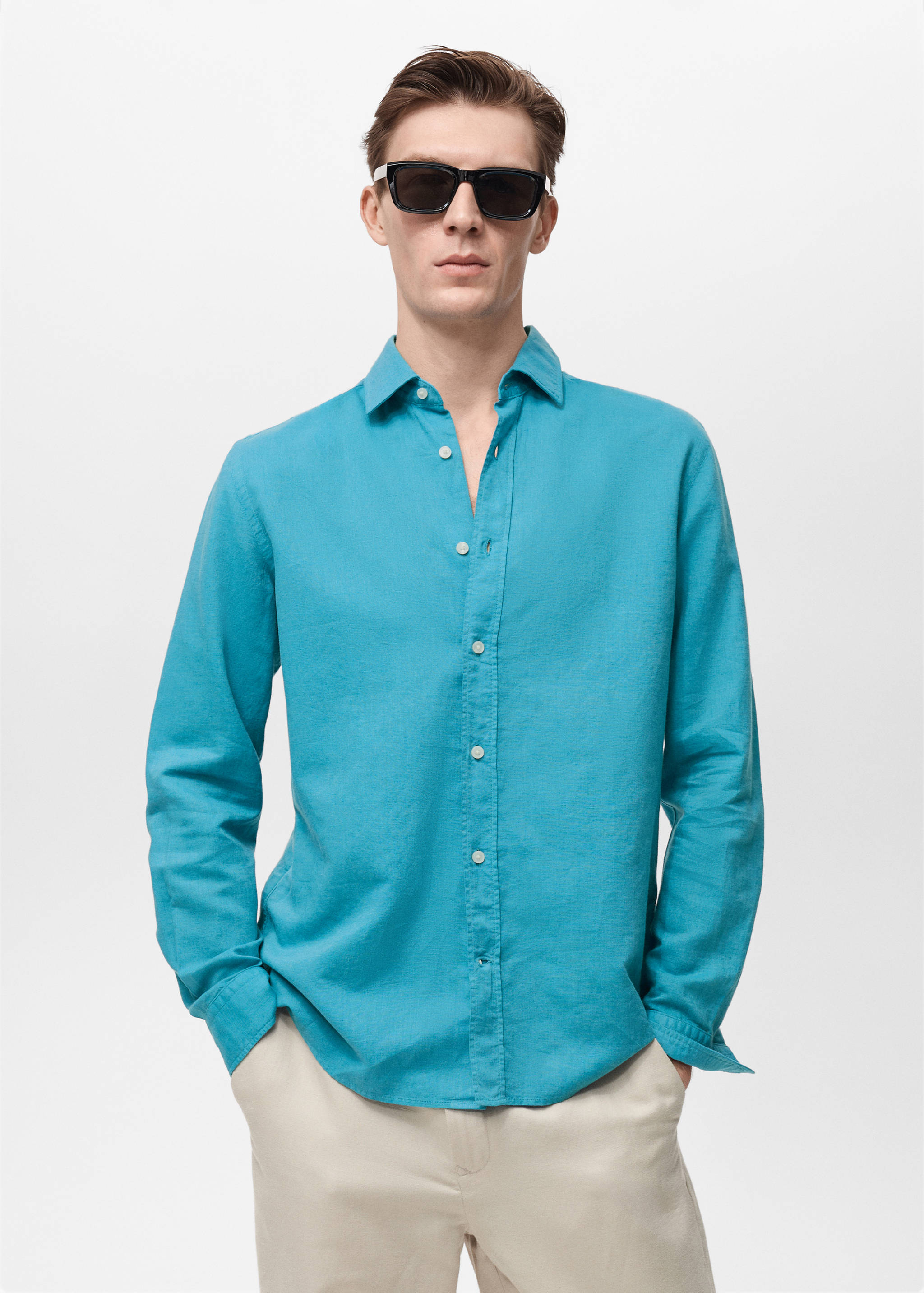 Chemise lin - Plan moyen