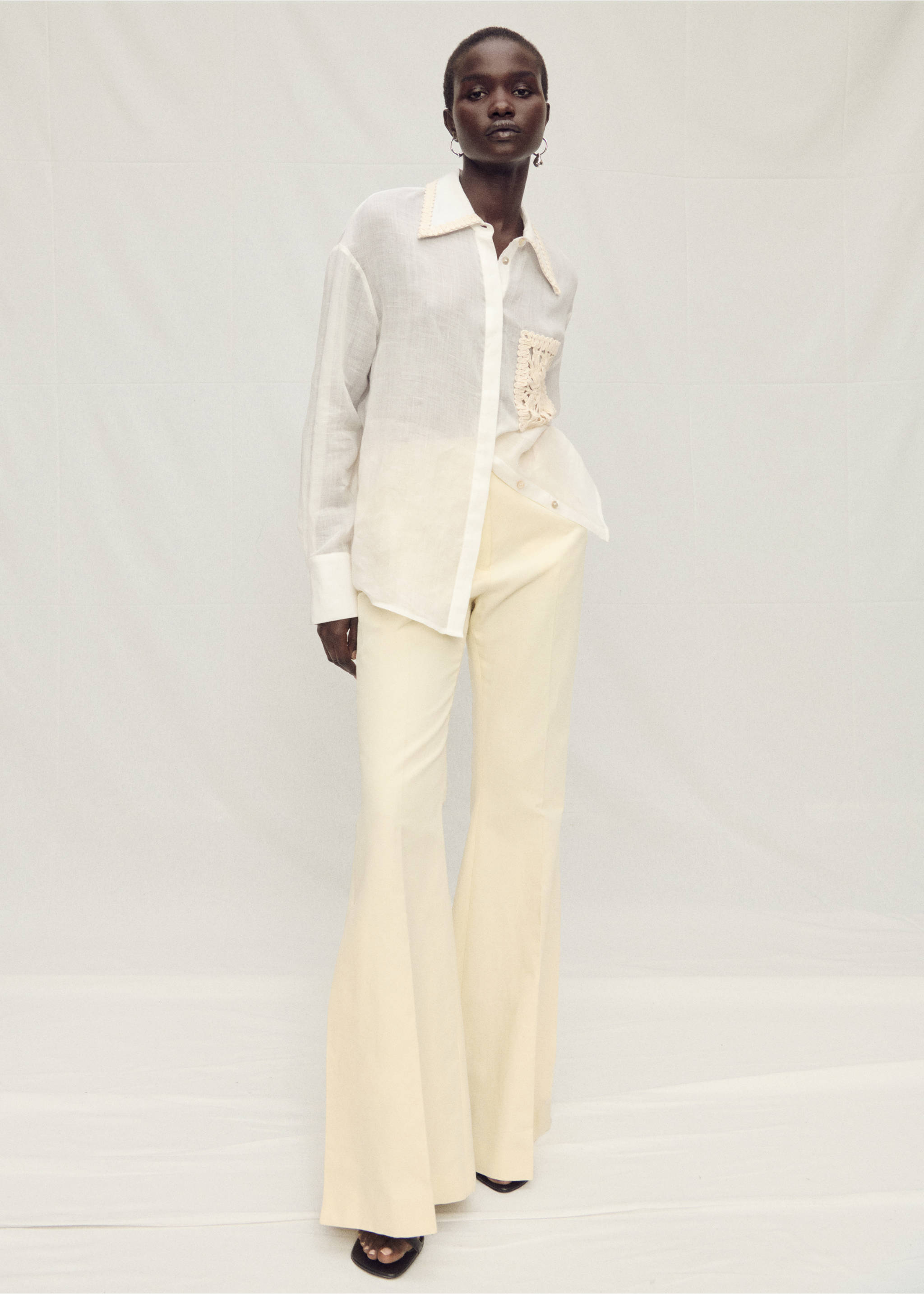 Camisa ramio bolsillo bordado - Plano general, Blanco roto. Ref: 87037897-00.