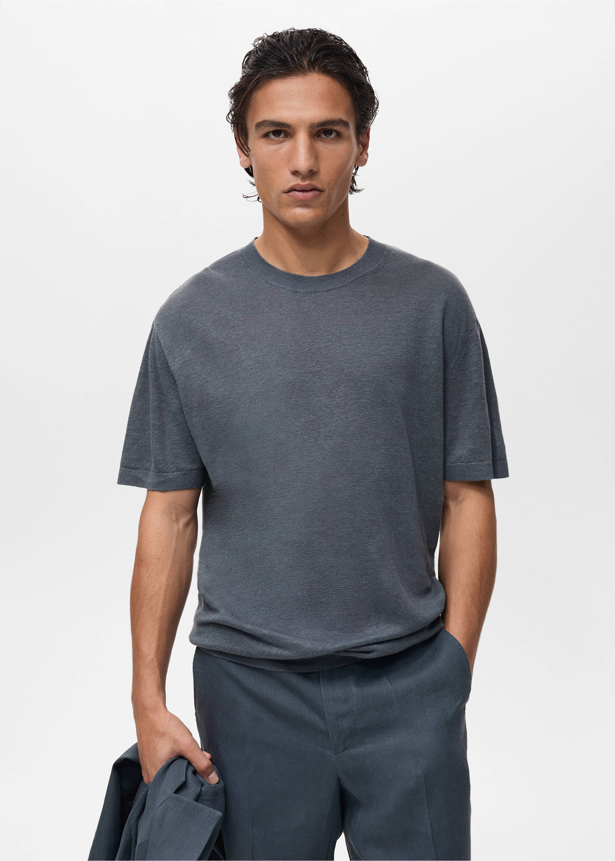 100% linen t-shirt with ribbed trim - Medium plane, Petrol Blue. Ref: 87037898-00.