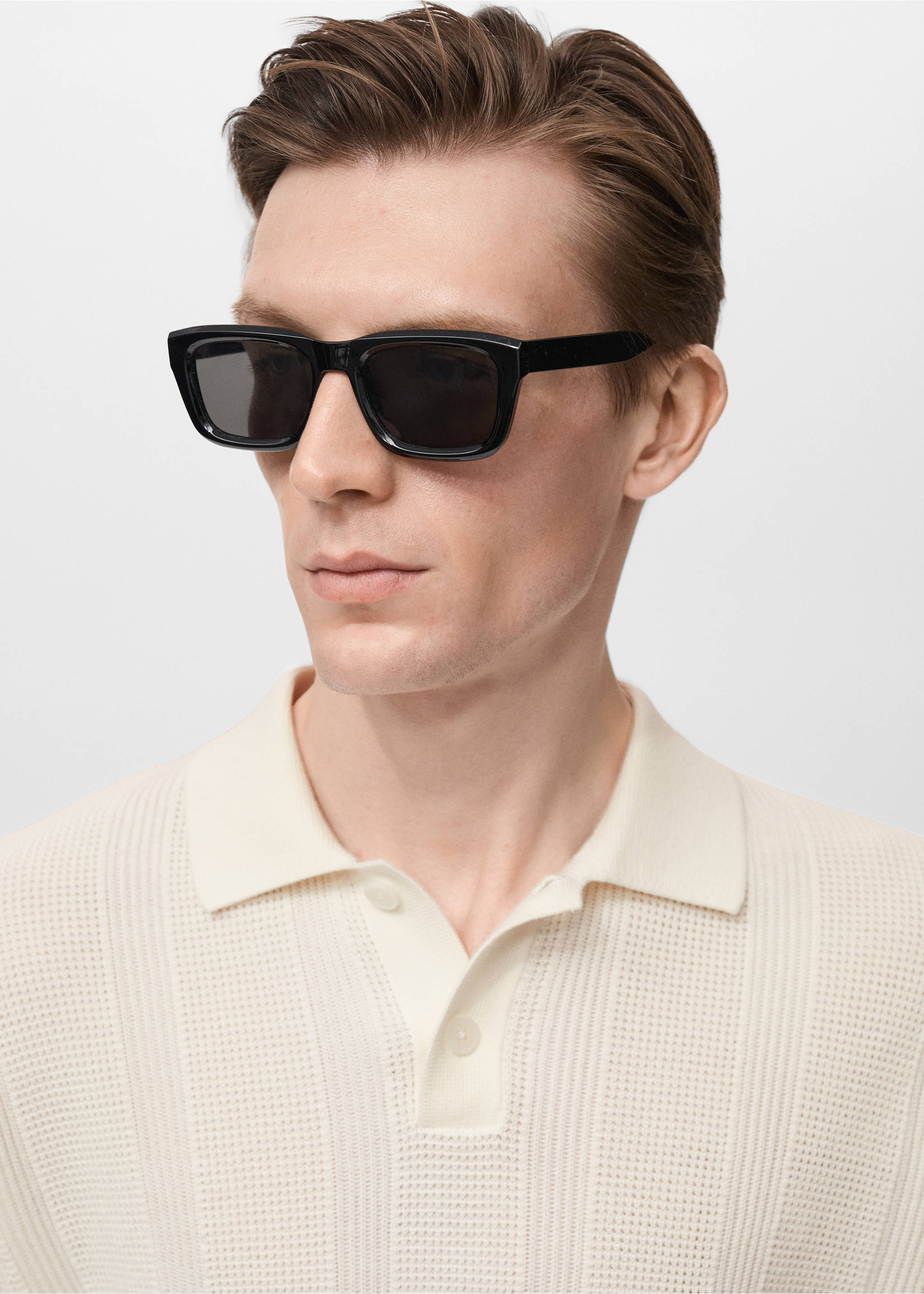 Polo punto calado estructura rayas - Detalle del artículo 1, Crudo. Ref: 87037900-00.