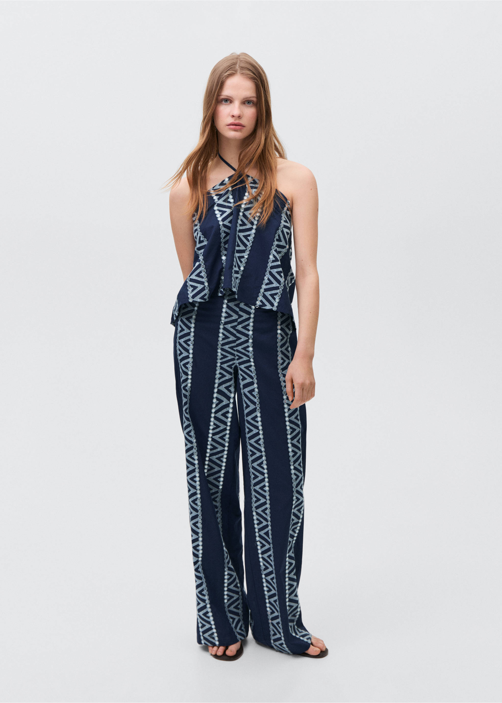 Mirror-embroidered top - Details of the article 2, Navy. Ref: 87038271-00.