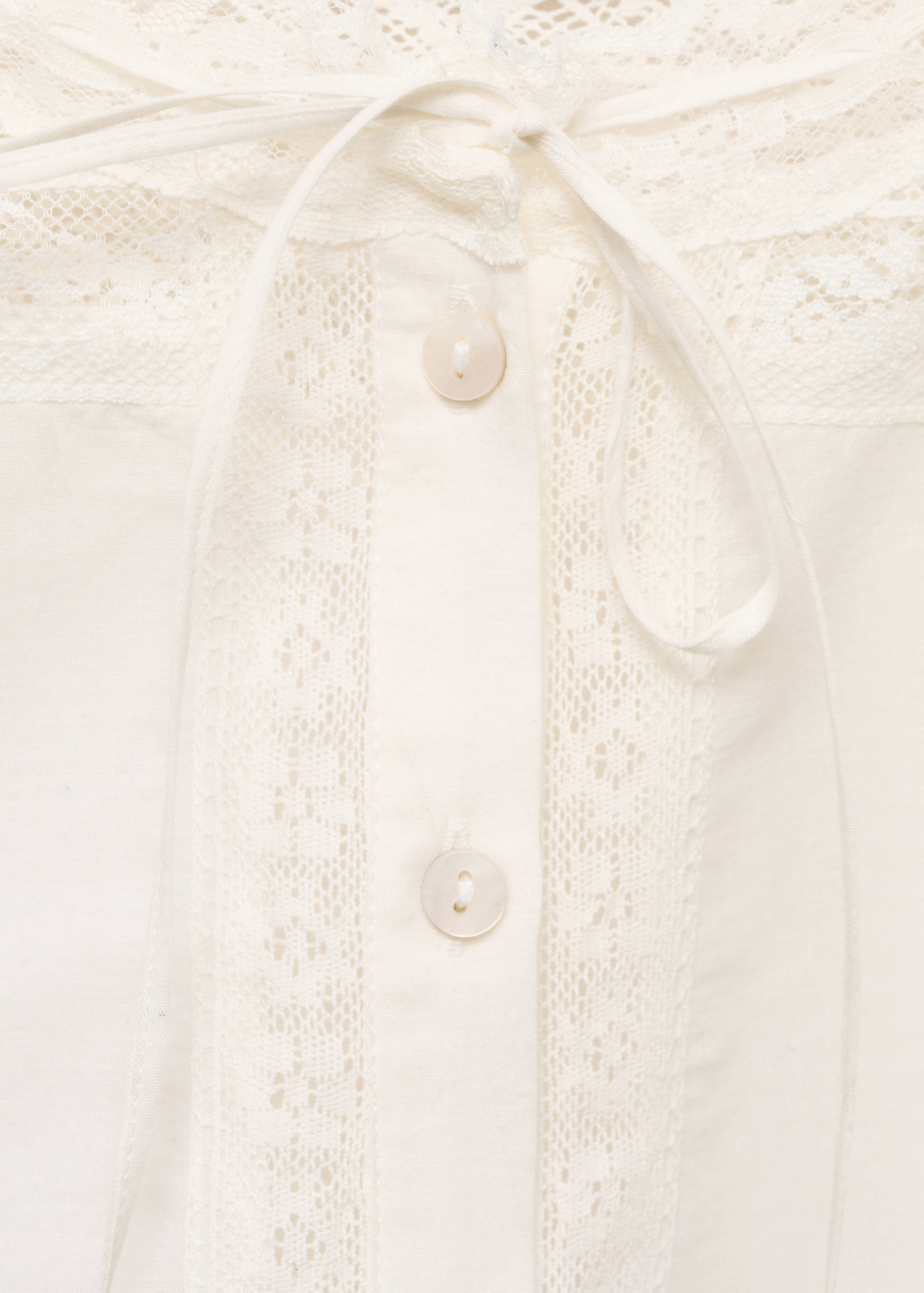 Cotton blouse with lace details - Details of the article 8