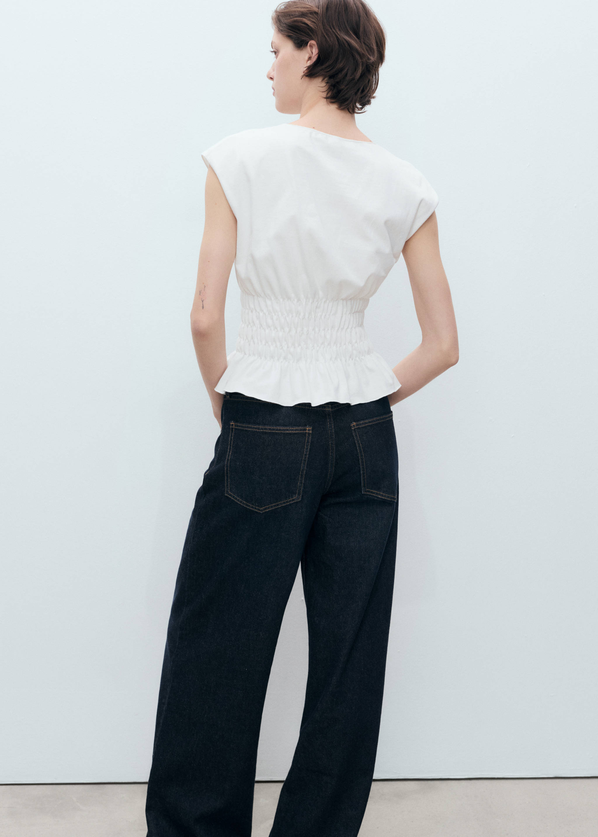 Gathered cotton t-shirt - Reverse of the article