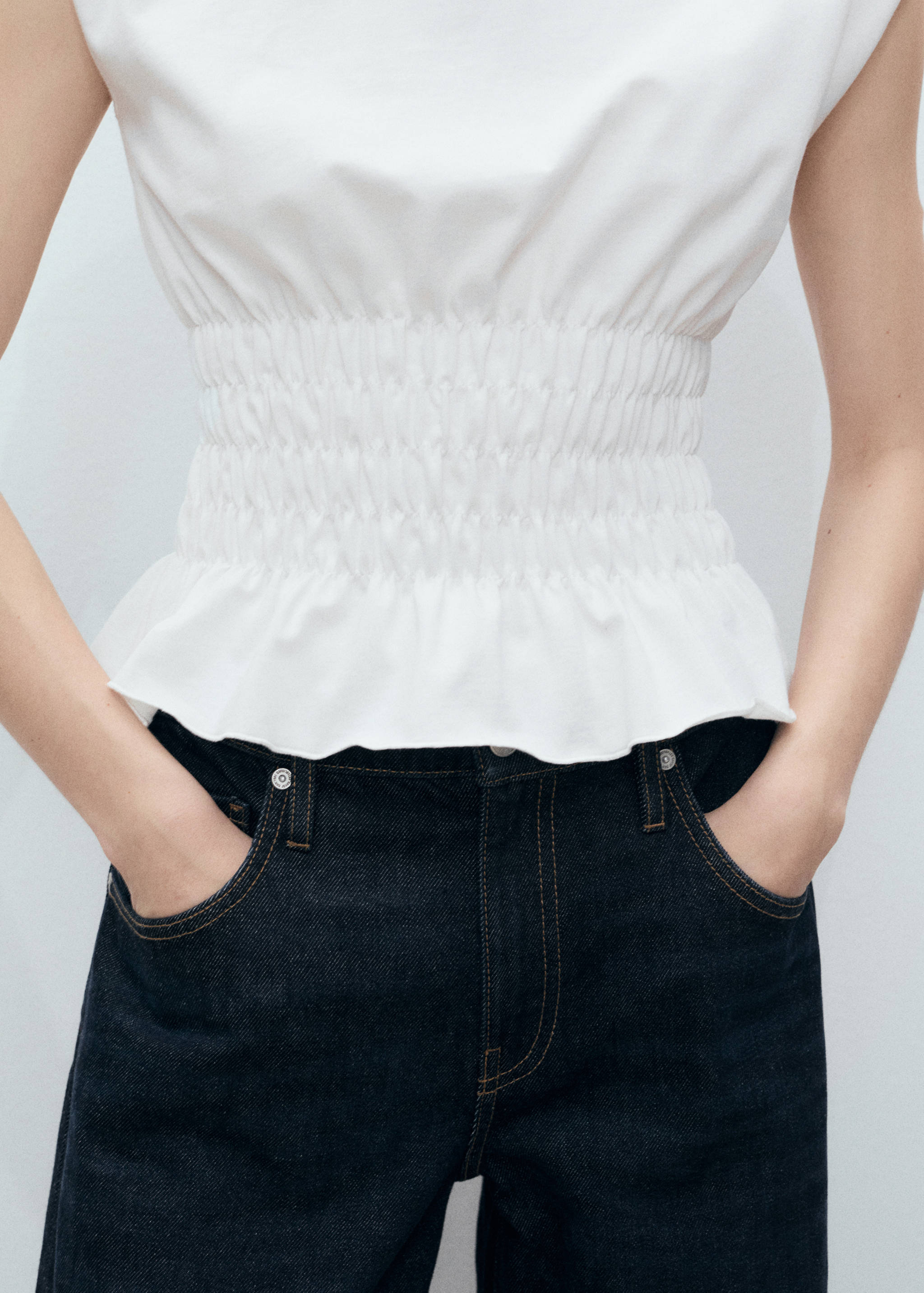 Gathered cotton t-shirt - Details of the article 6