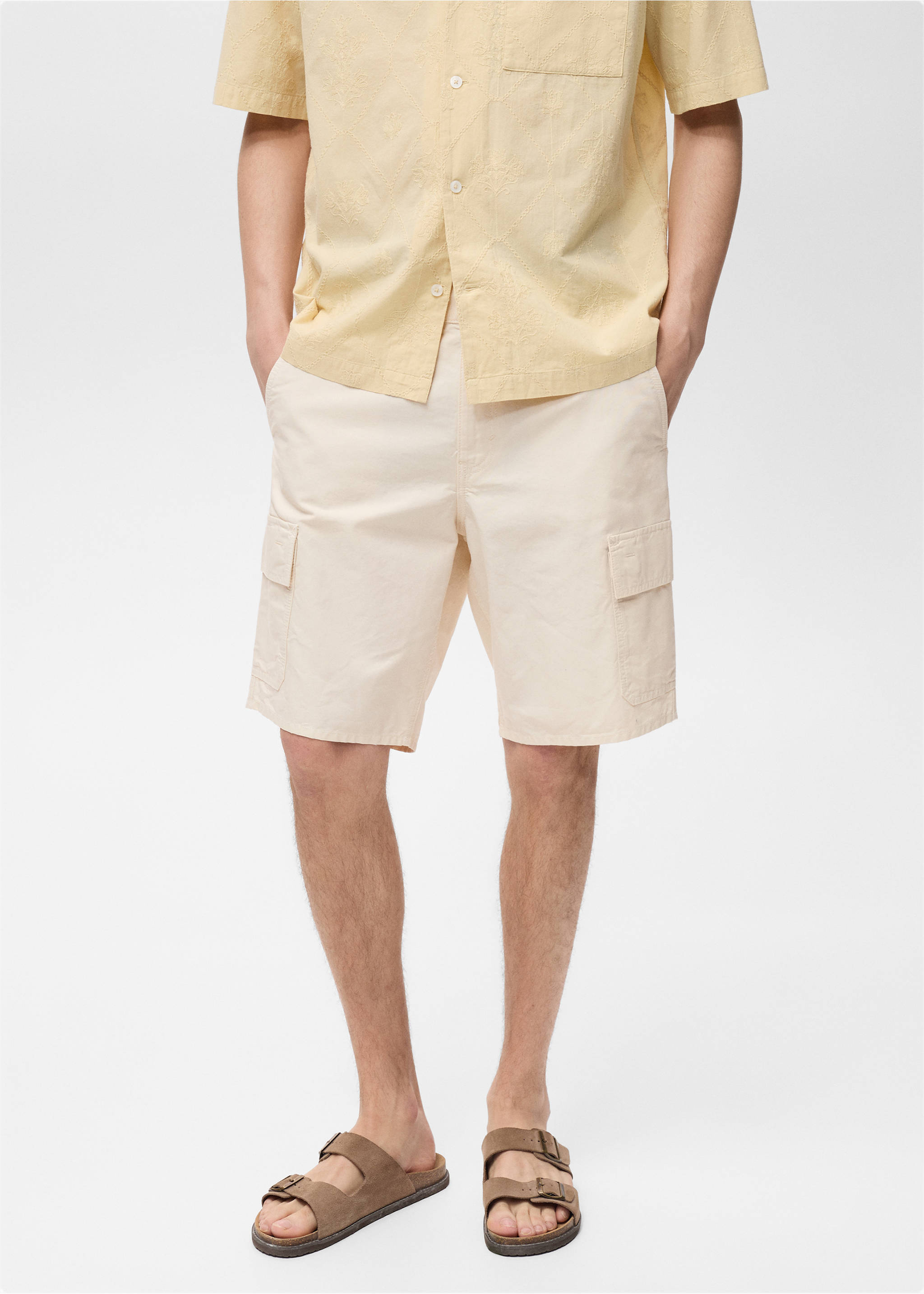 Cargo Bermuda shorts - Medium plane, Ivory White. Ref: 87039205-00.