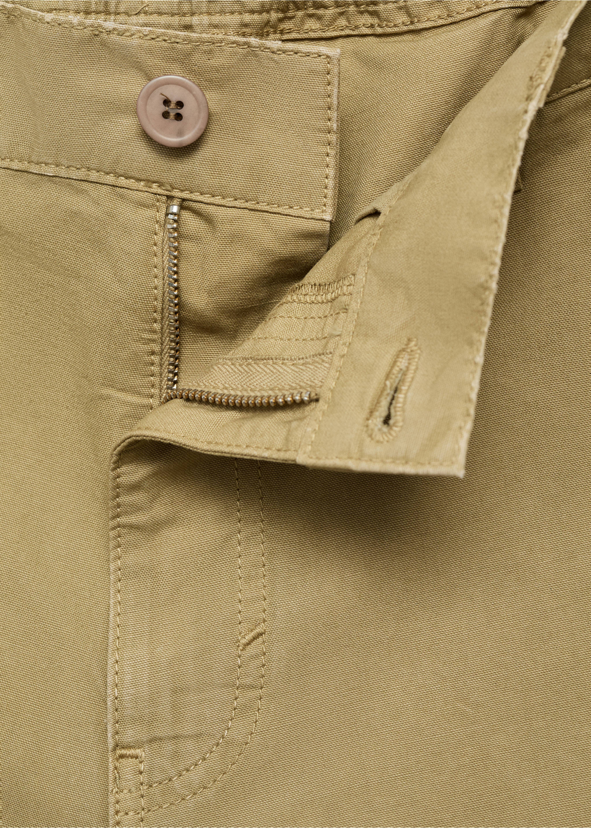 Cargo Bermuda shorts - Details of the article 0, Tobacco Brown. Ref: 87039205-00.
