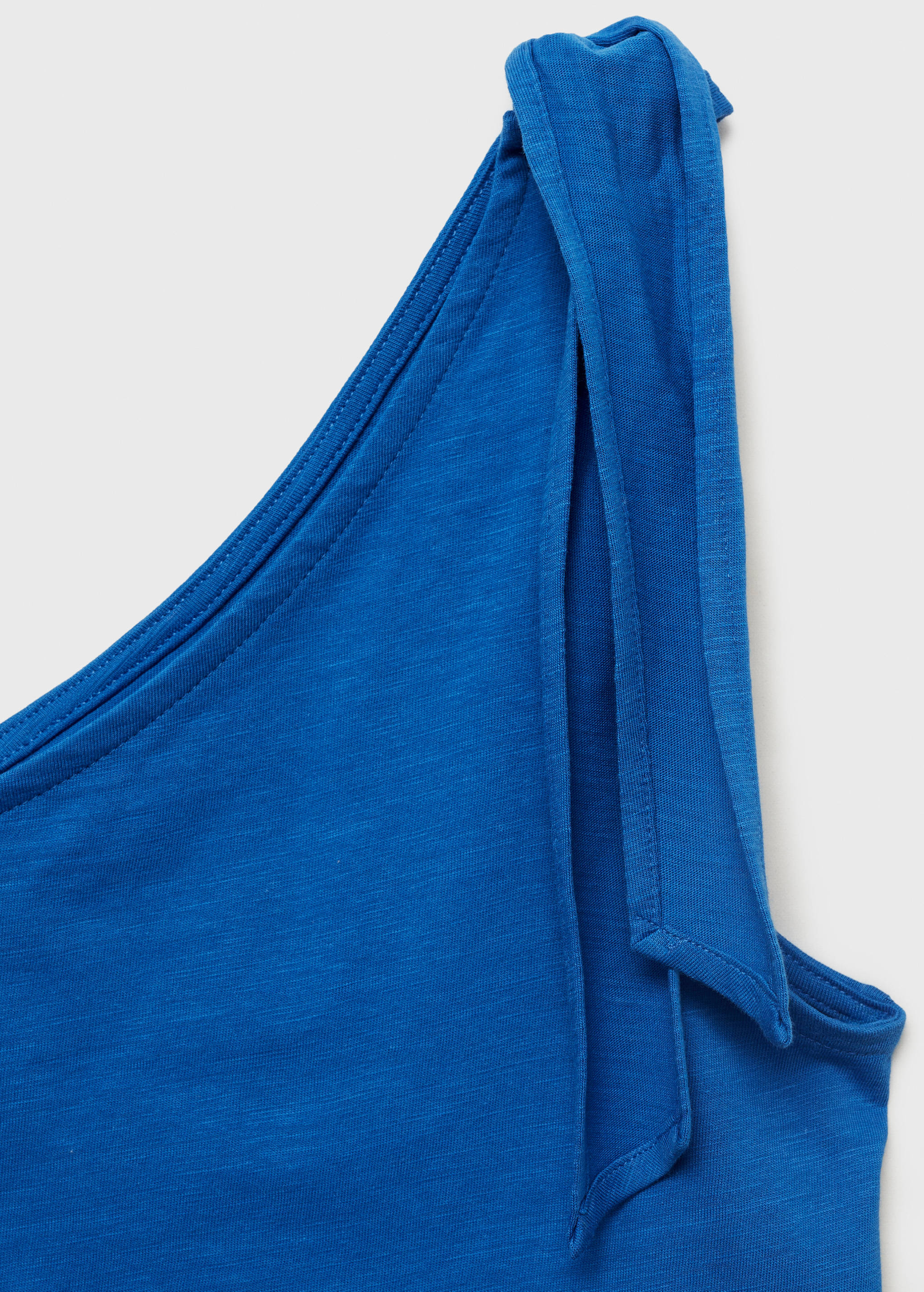 Asymmetrical top with bow - Details of the article 8