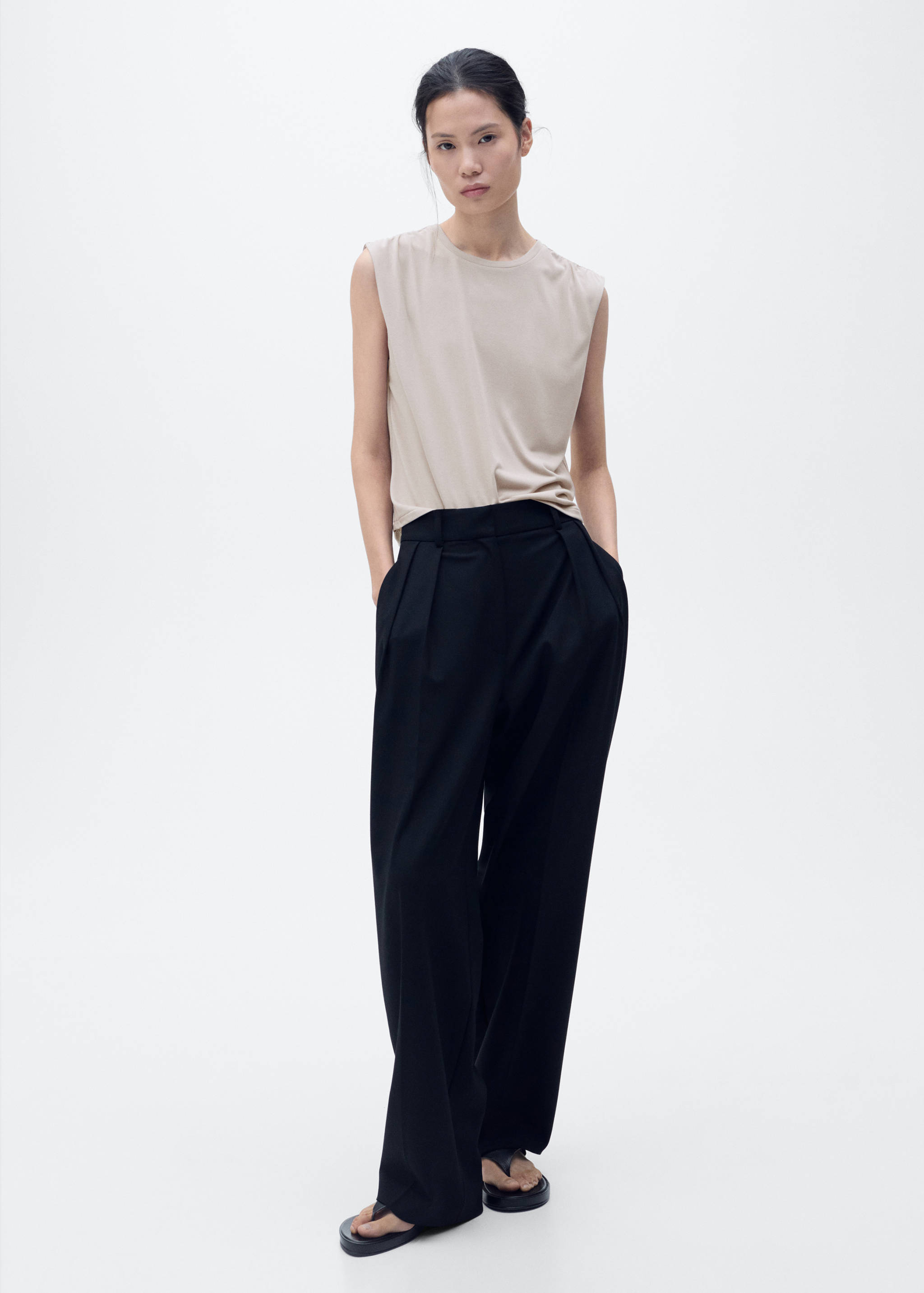 Flowy t-shirt with gathered shoulders - General plane