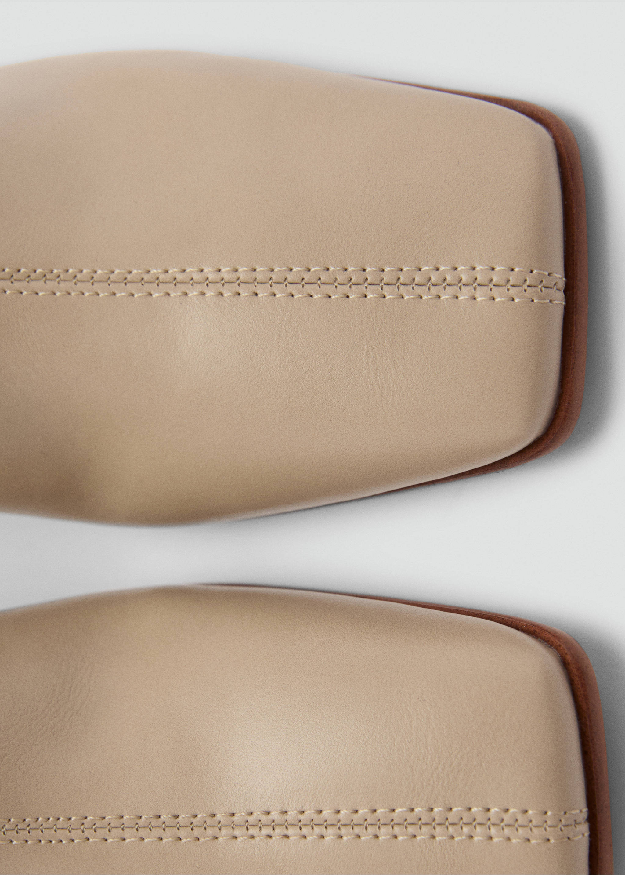 Close-up of beige leather ankle boots with square toes and centre seams., Ecru. Ref: 87040268-00.