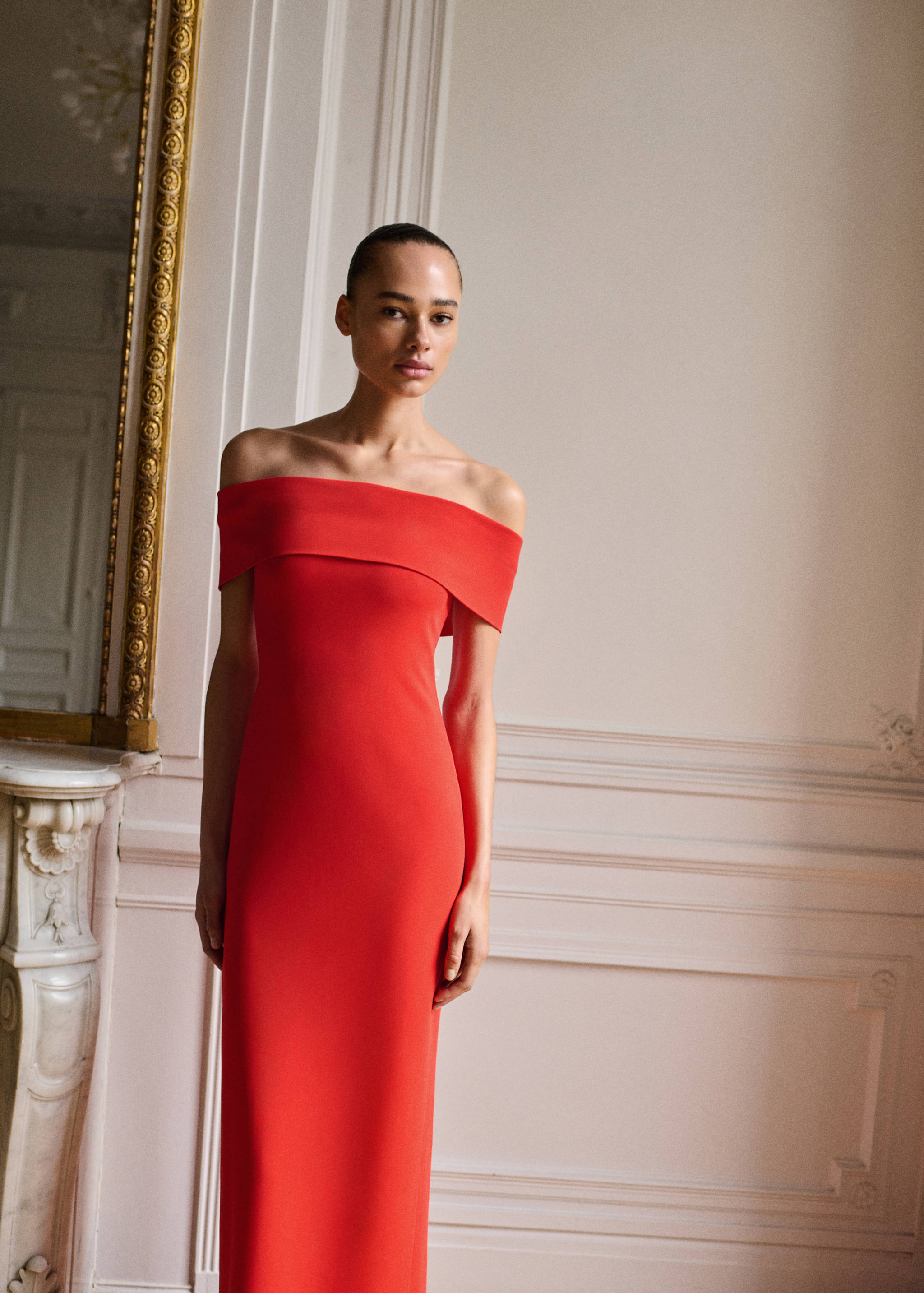 Off-the-shoulder dress with slit detail - Women