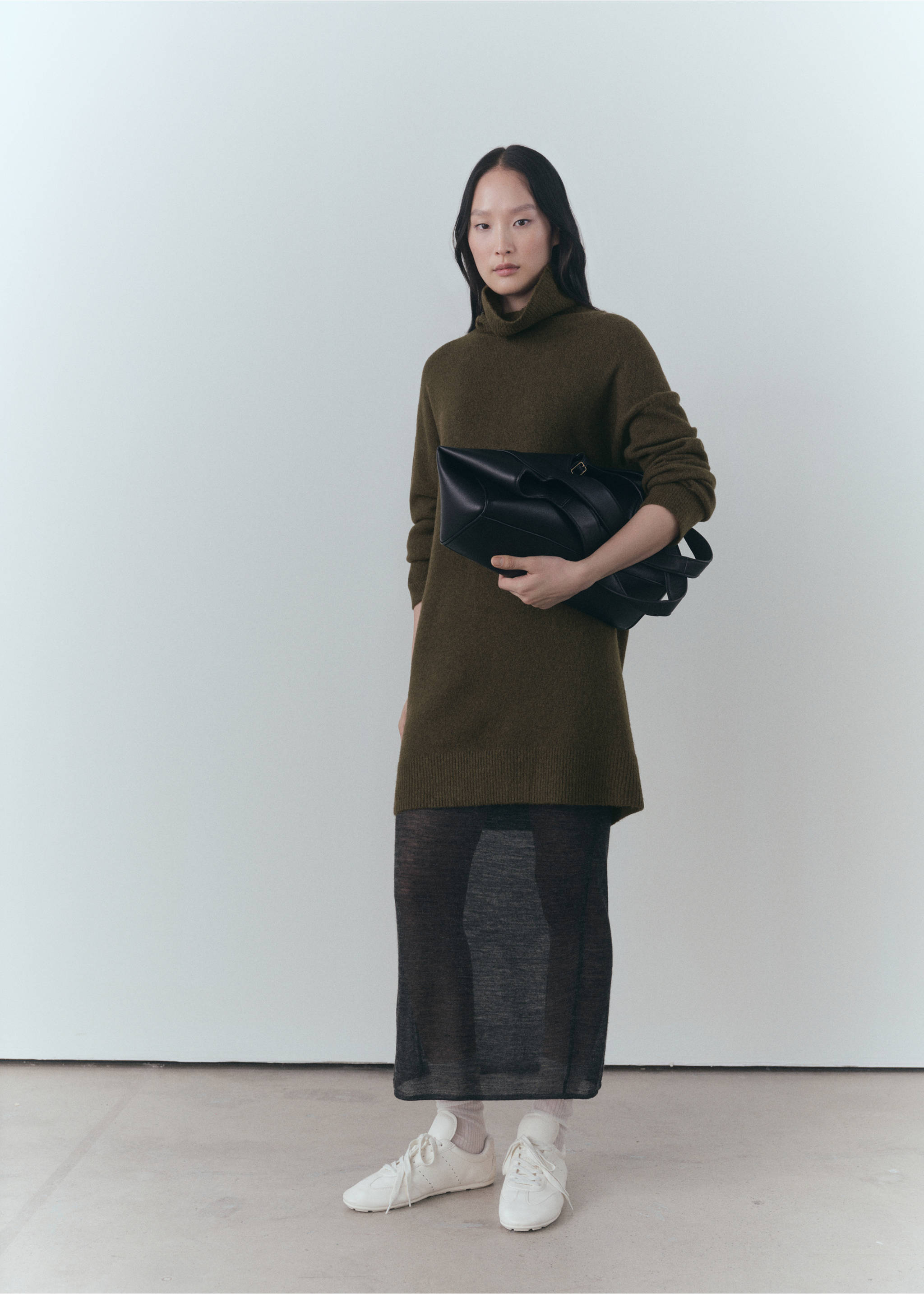 Knitted turtleneck dress - General plane, Khaki. Ref: 87040284-00.